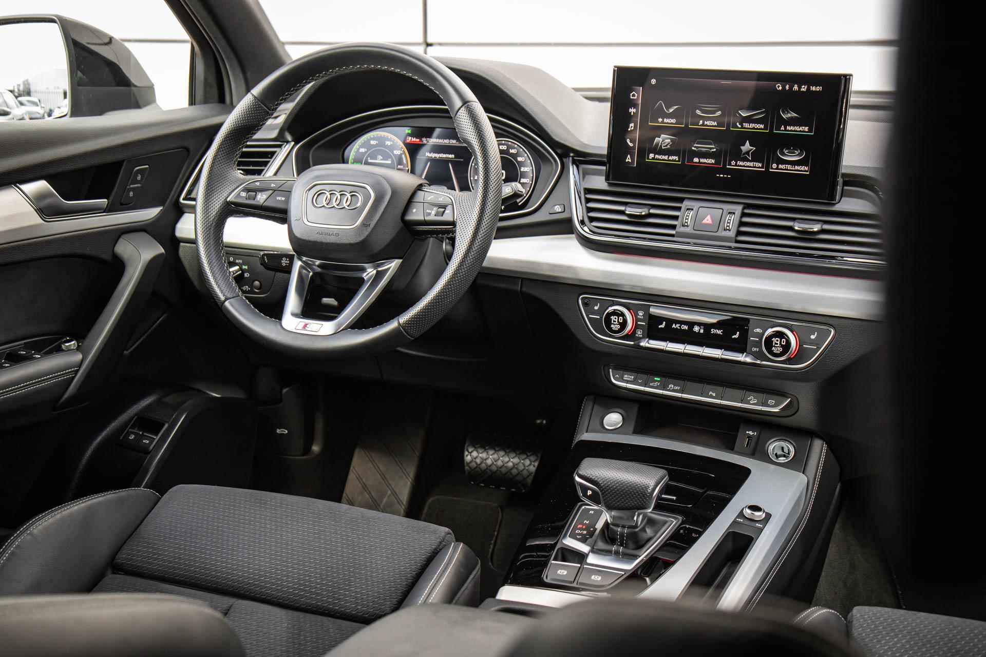 Audi Q5 55 TFSI e 367pk S edition | Panoramadak | 21" Velgen | Sportstoelen - 5/47