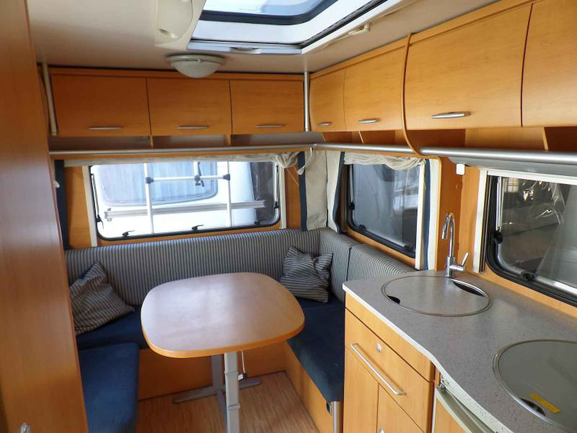 Eriba-Hymer Living 465 Mover, Fietsendragers - 5/15