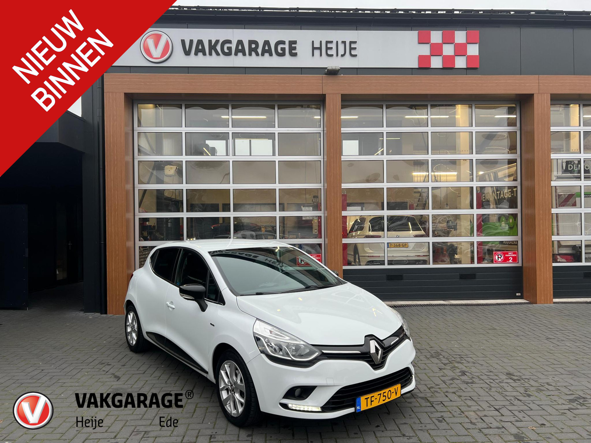 Renault Clio 0.9 TCe Limited | Navigatie | 16  Inch | NL-Auto |