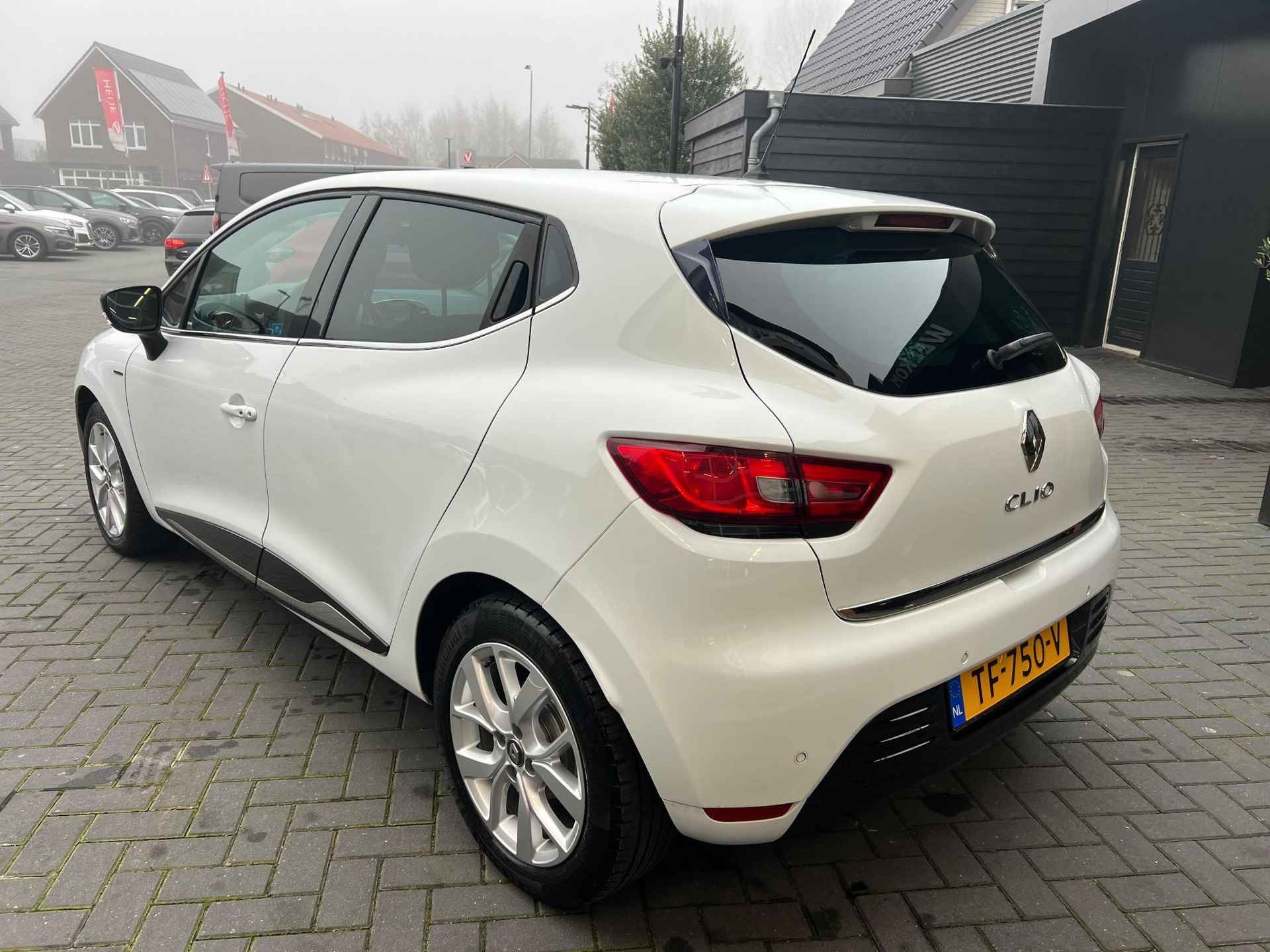 Renault Clio 0.9 TCe Limited | Navigatie | 16  Inch | NL-Auto | - 7/21