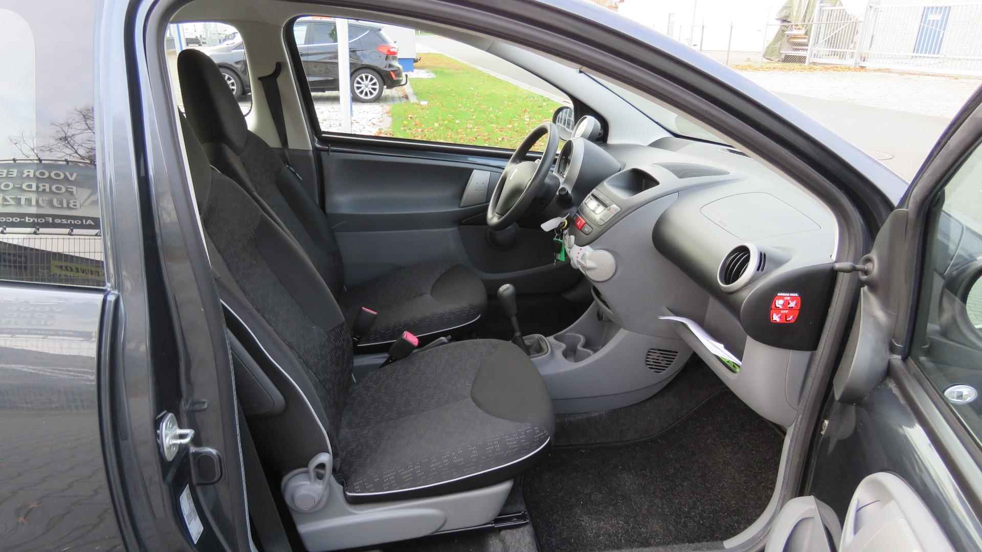 Peugeot 107 1.0-12V Sublime Airco, CV, El.ramen, 28888 km NAP !!! - 12/20