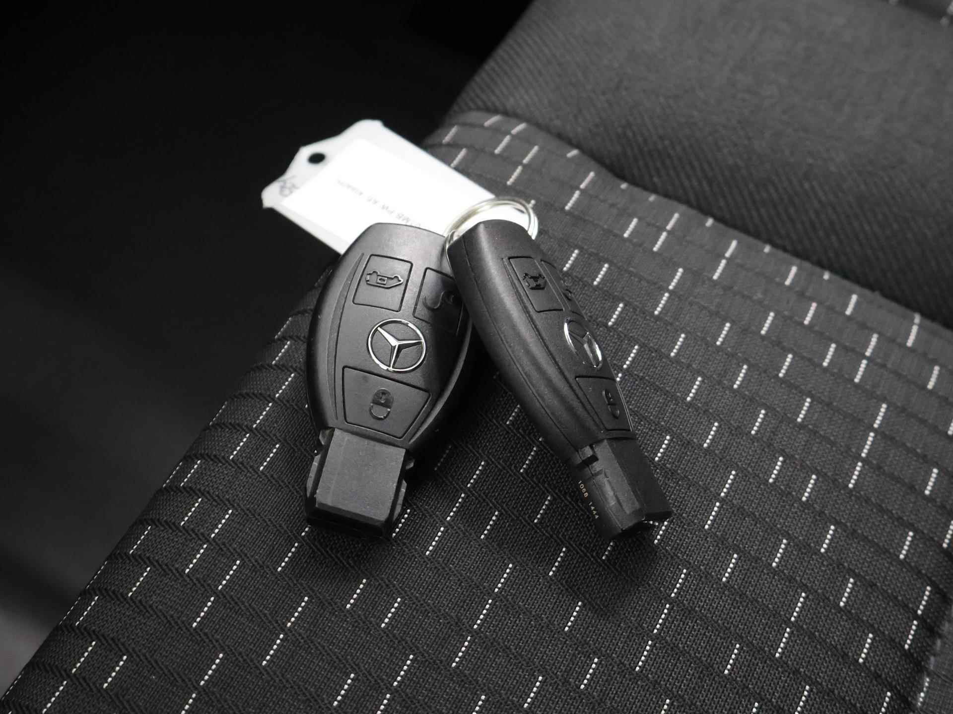Mercedes-Benz Vito Tourer 119 CDI Pro XL L3 | 9-Pers | NL Incl. BTW & BPM | Elektrische Dubbele Schuifdeur | Navigatie | Dodehoekdetectie | Parkeercamera | Cruise control | Climate control | Certified - 25/36