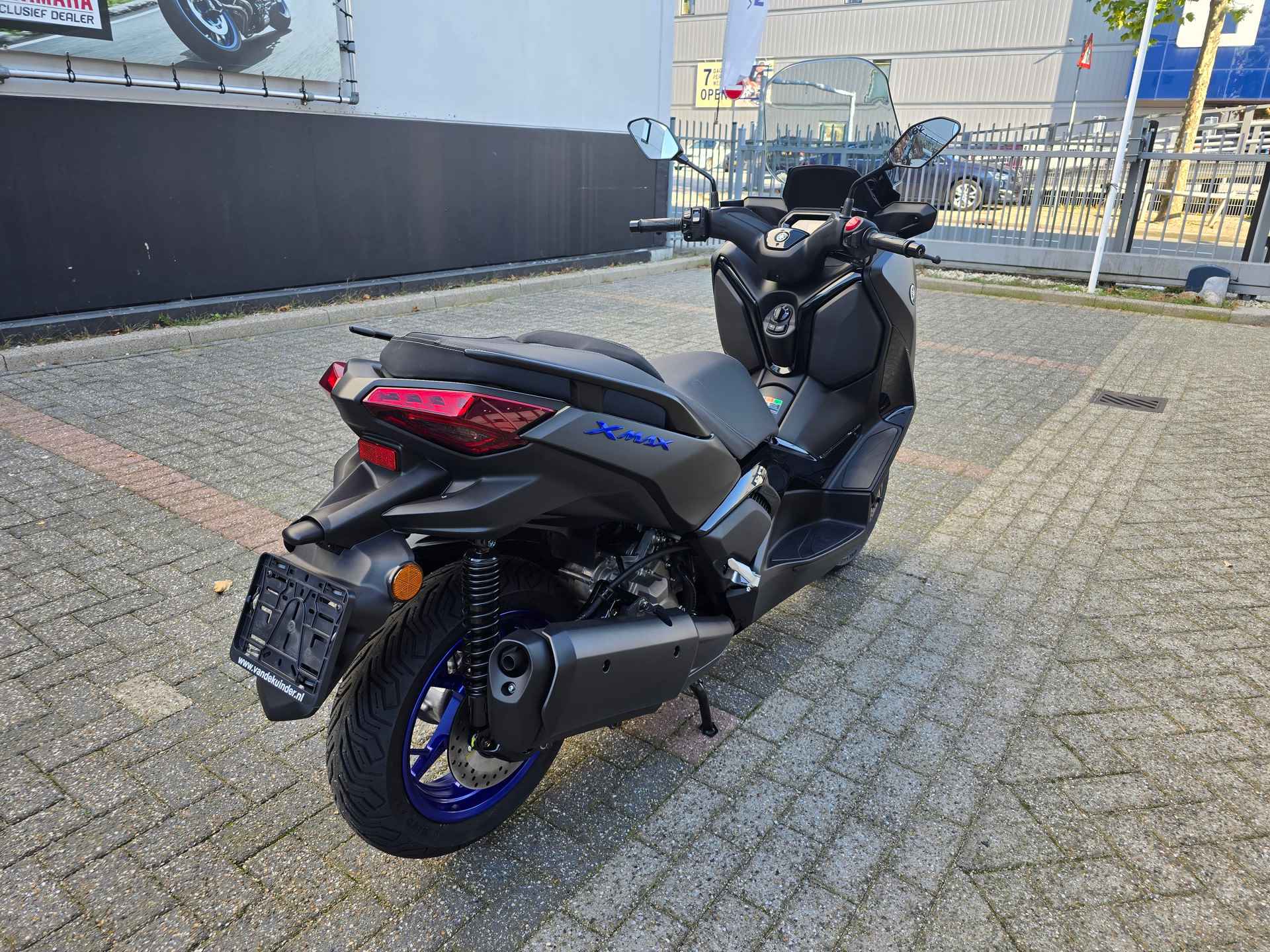 Yamaha XMAX 300 ABS - 4/24