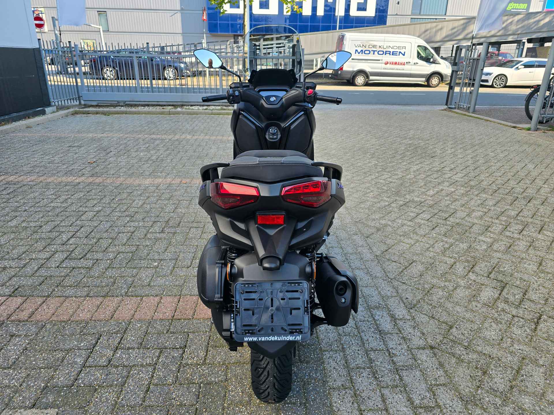 Yamaha XMAX 300 ABS - 5/24