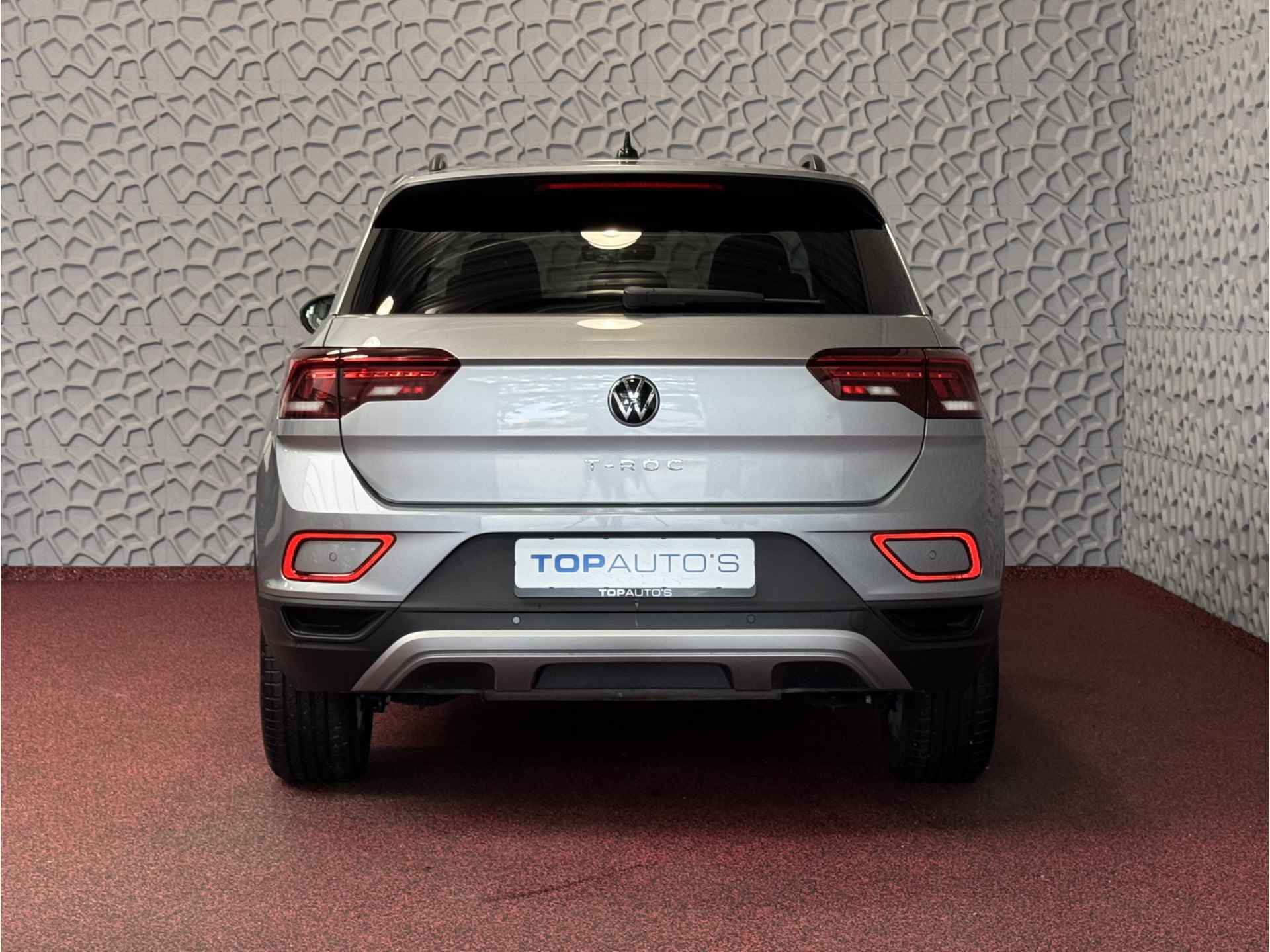 Volkswagen T-Roc 1.5 TSI 150PK EVO ADAP.CRUISE LED VIR.COCKPIT CAMERA STOEL.VERW. 17''LMV KEYLESS 2024 70 BIJNA NIEUWE VOLKSWAGEN'S UIT VOORRAAD LEVERBAAR - 6/81