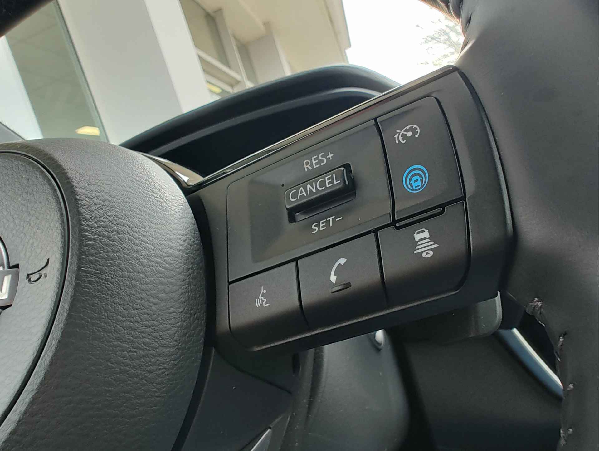 Nissan QASHQAI 1.3 MHEV XTRONIC TEKNA Stuurverwarming | Keyless | 360° Camera - 24/39