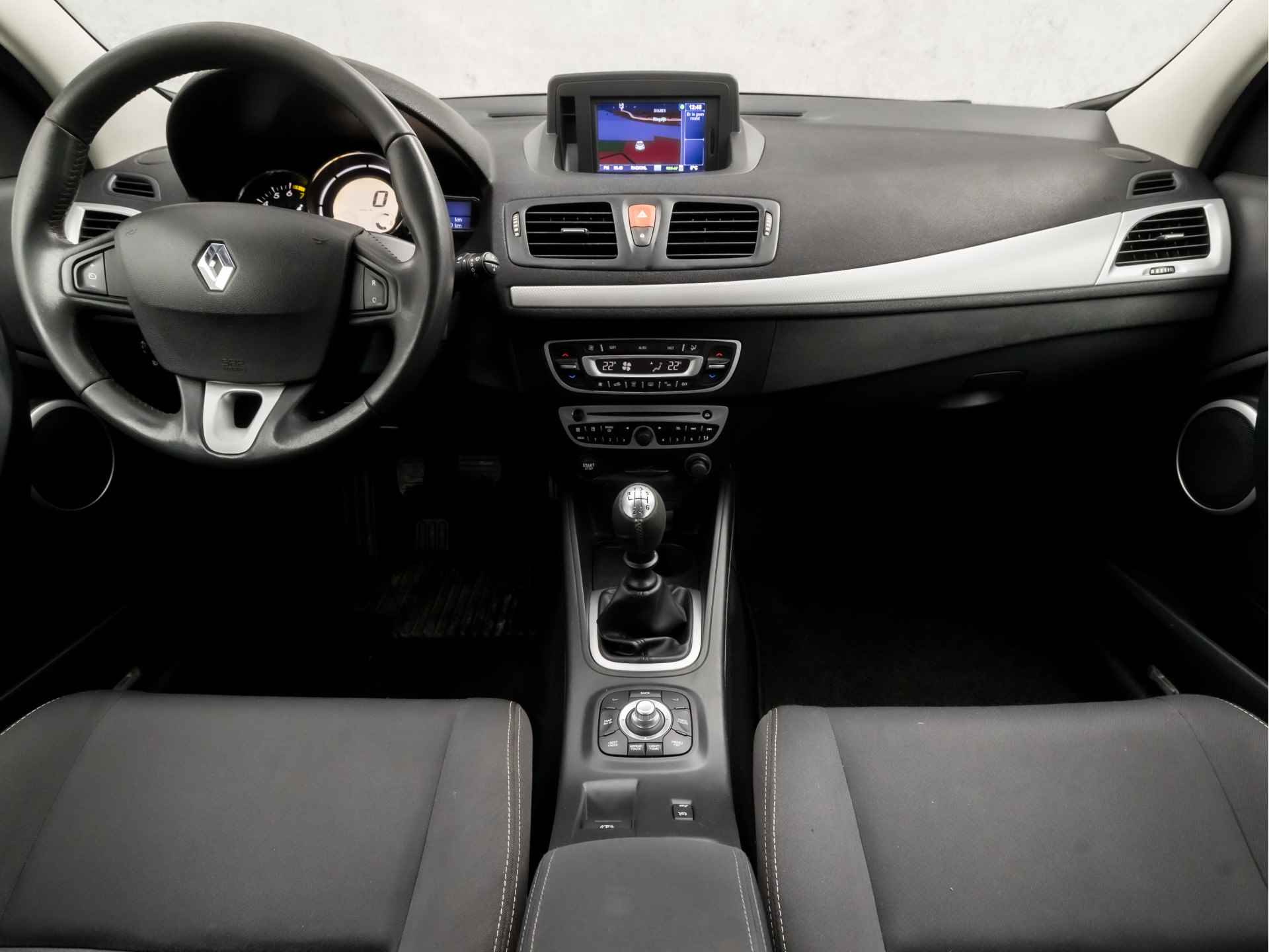 Renault Mégane Coupe 2.0 TCe Dynamique 180Pk (YOUNGTIMER, NAVIGATIE, CLIMATE, CRUISE, SPORTSTOELEN, TREKHAAK, LM VELGEN, BLUETOOTH, NIEUWE APK, NIEUWSTAAT) - 6/34