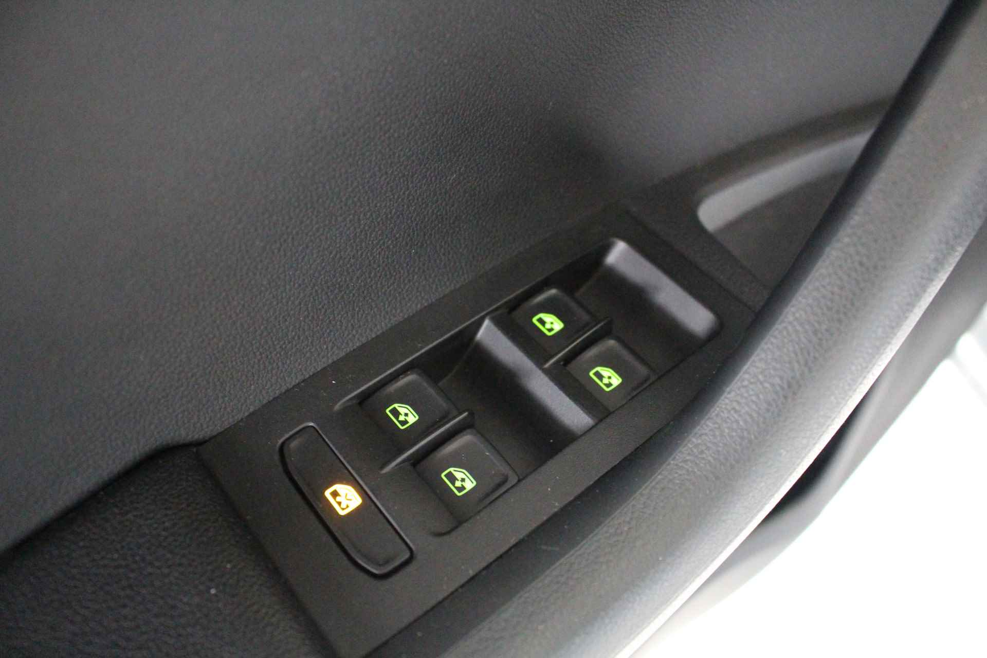 Škoda Octavia Combi 1.0 TSI Greentech Ambition Business Navigatie | Cruise Control | Parkeersensoren | Trekhaak - 10/20