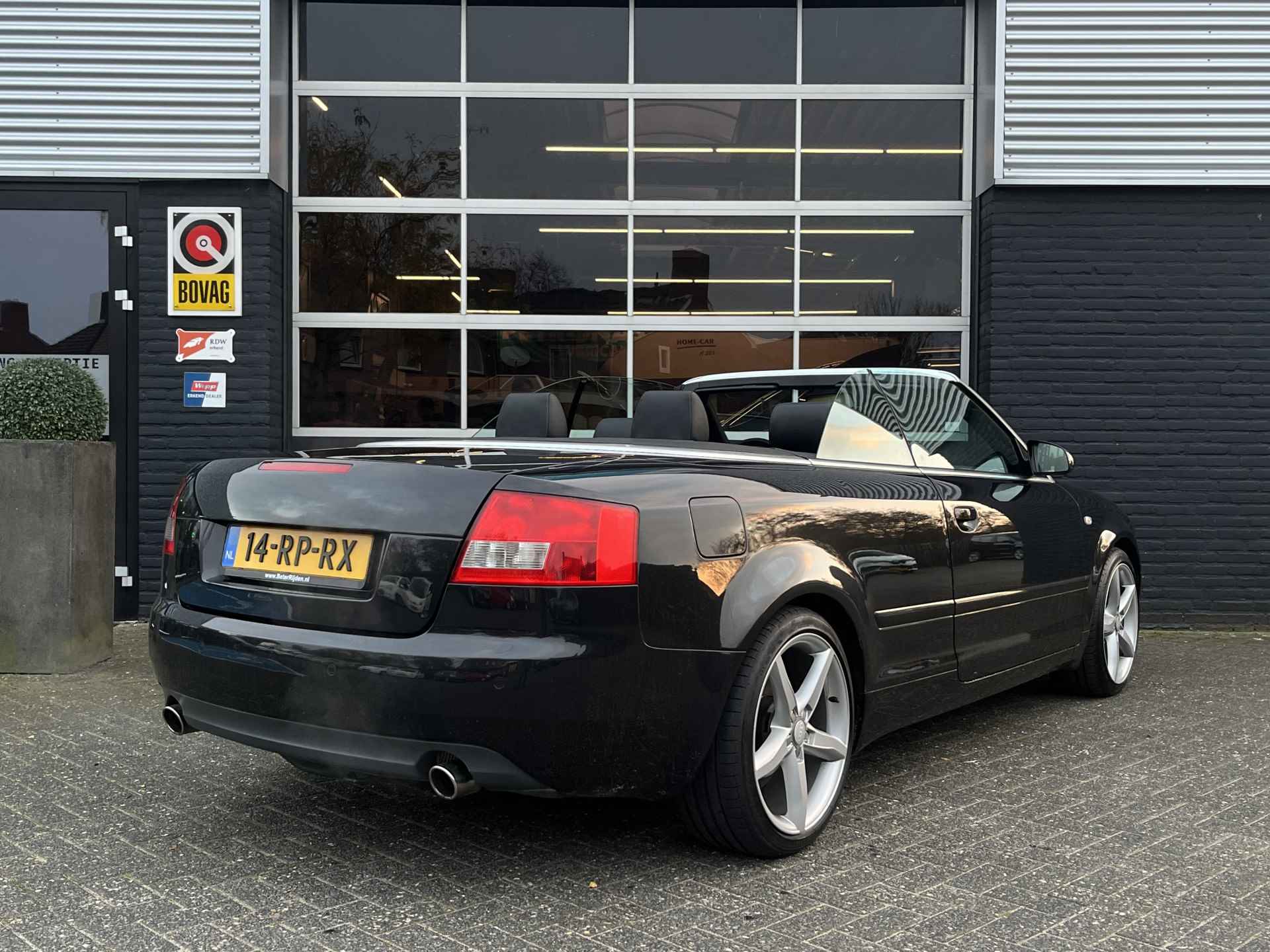 Audi A4 Cabriolet 2.4 V6 Pro Line, Automaat, Cruise, Leer, Pdc, NAP - 12/20