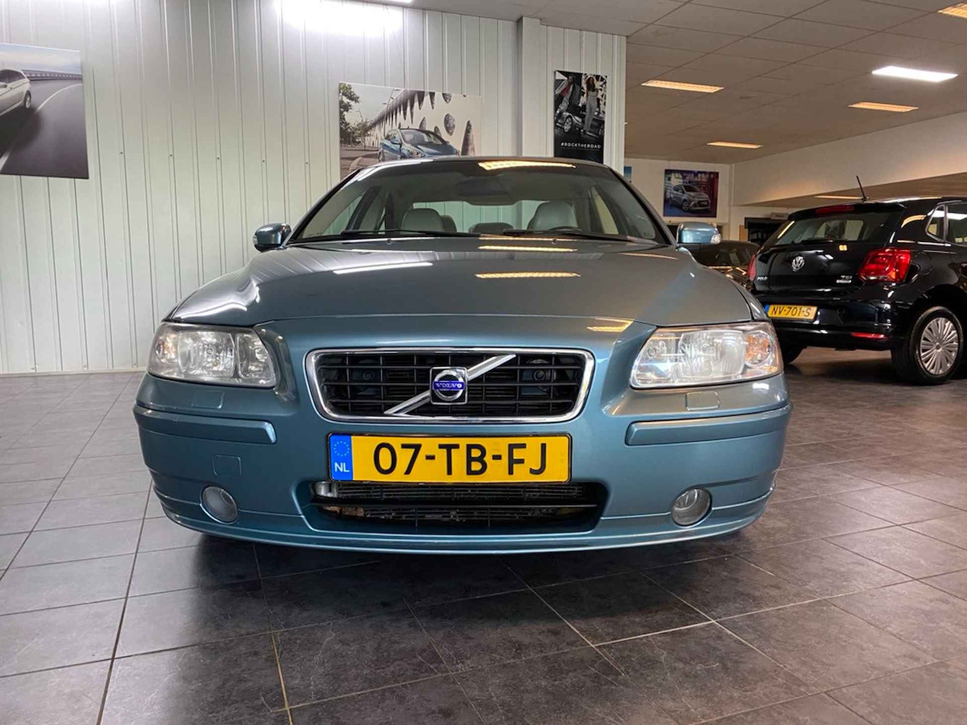 Volvo S60 2.5T Momentum Climate control, Cruise control, Trekhaak. - 6/30