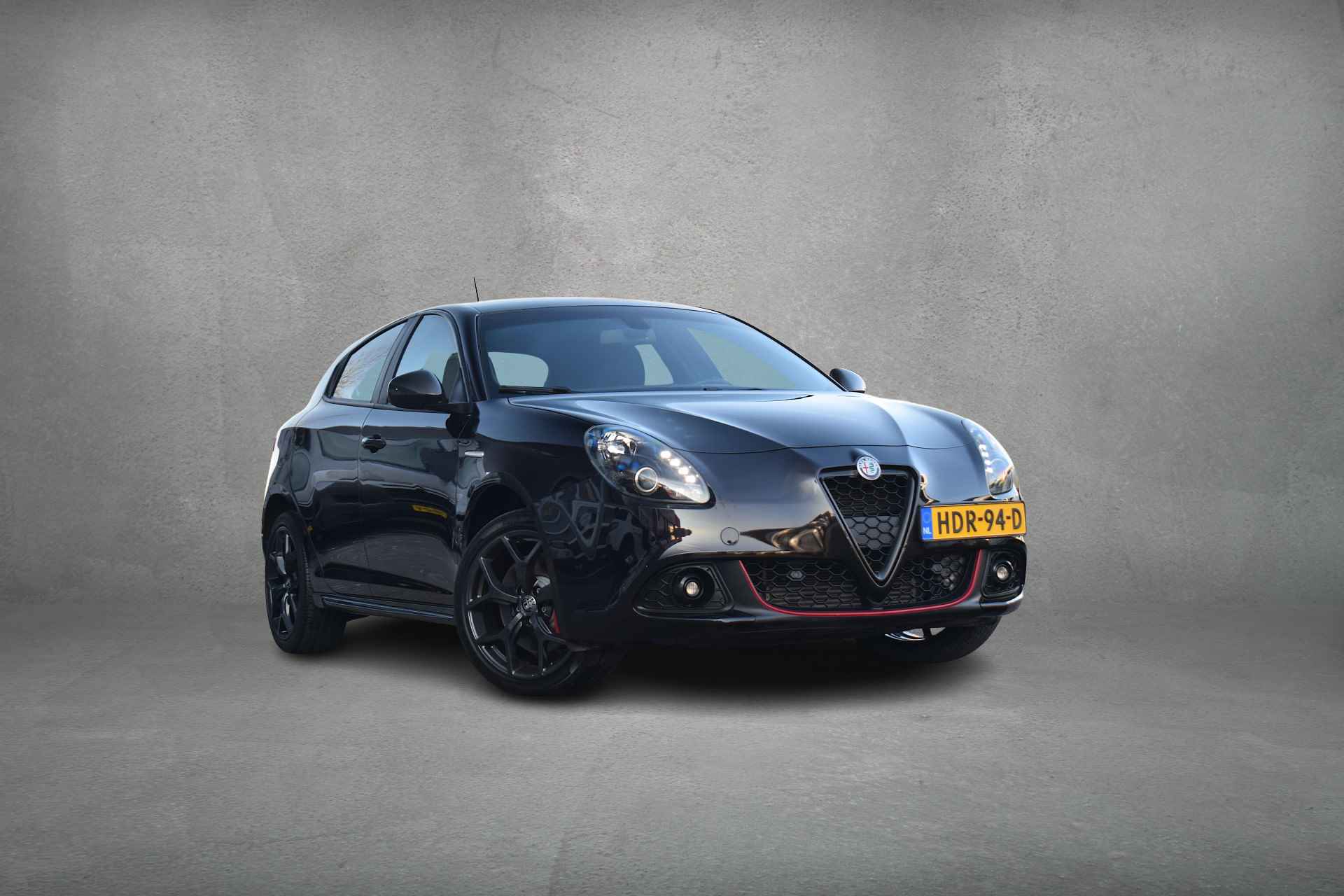 Alfa Romeo Giulietta 1.4 Turbo Sport | Apple CarPlay | Alcantara | Stoelverw. | 18'' LM - 37/39