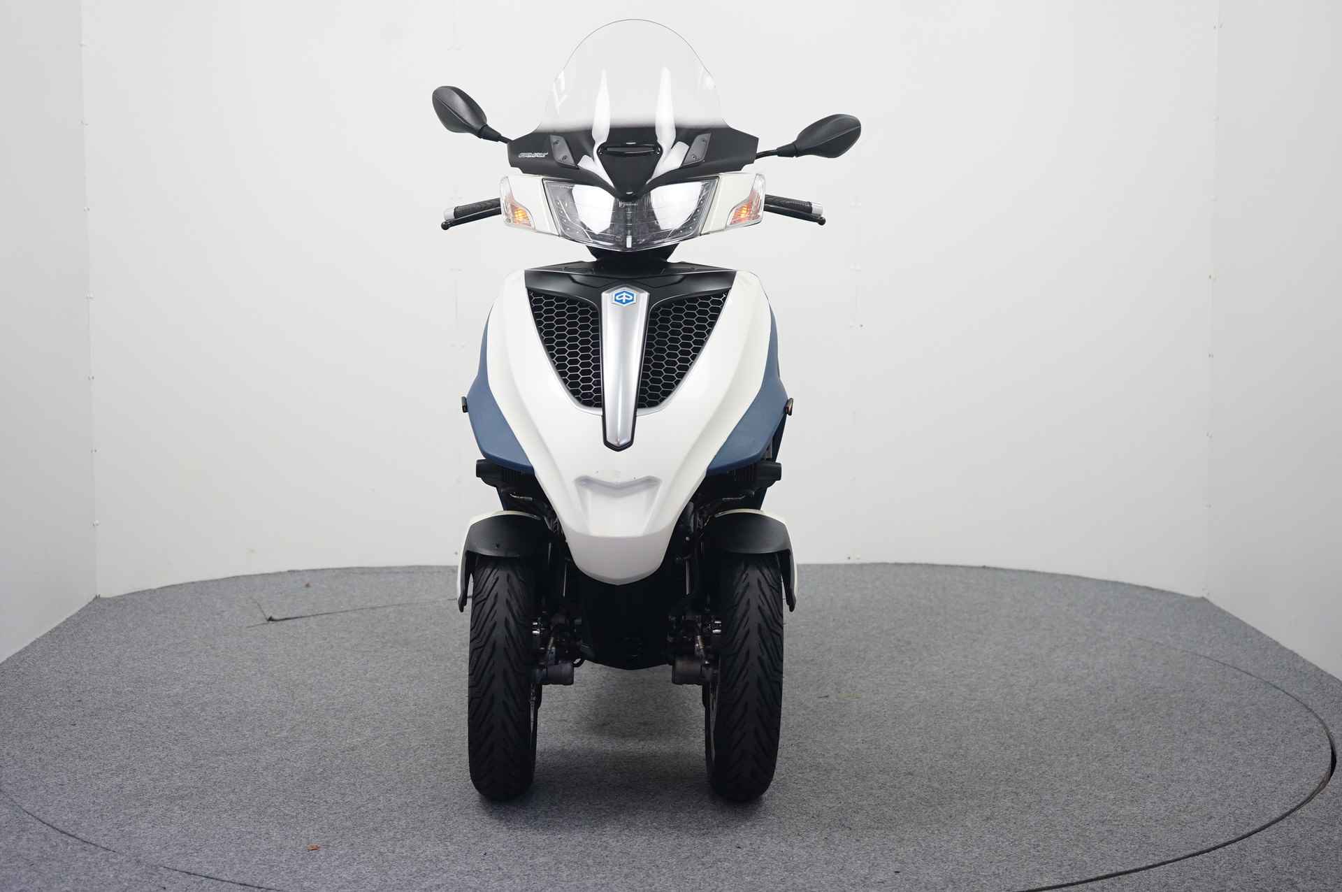 Piaggio MP3-300 URBAN - 3/15