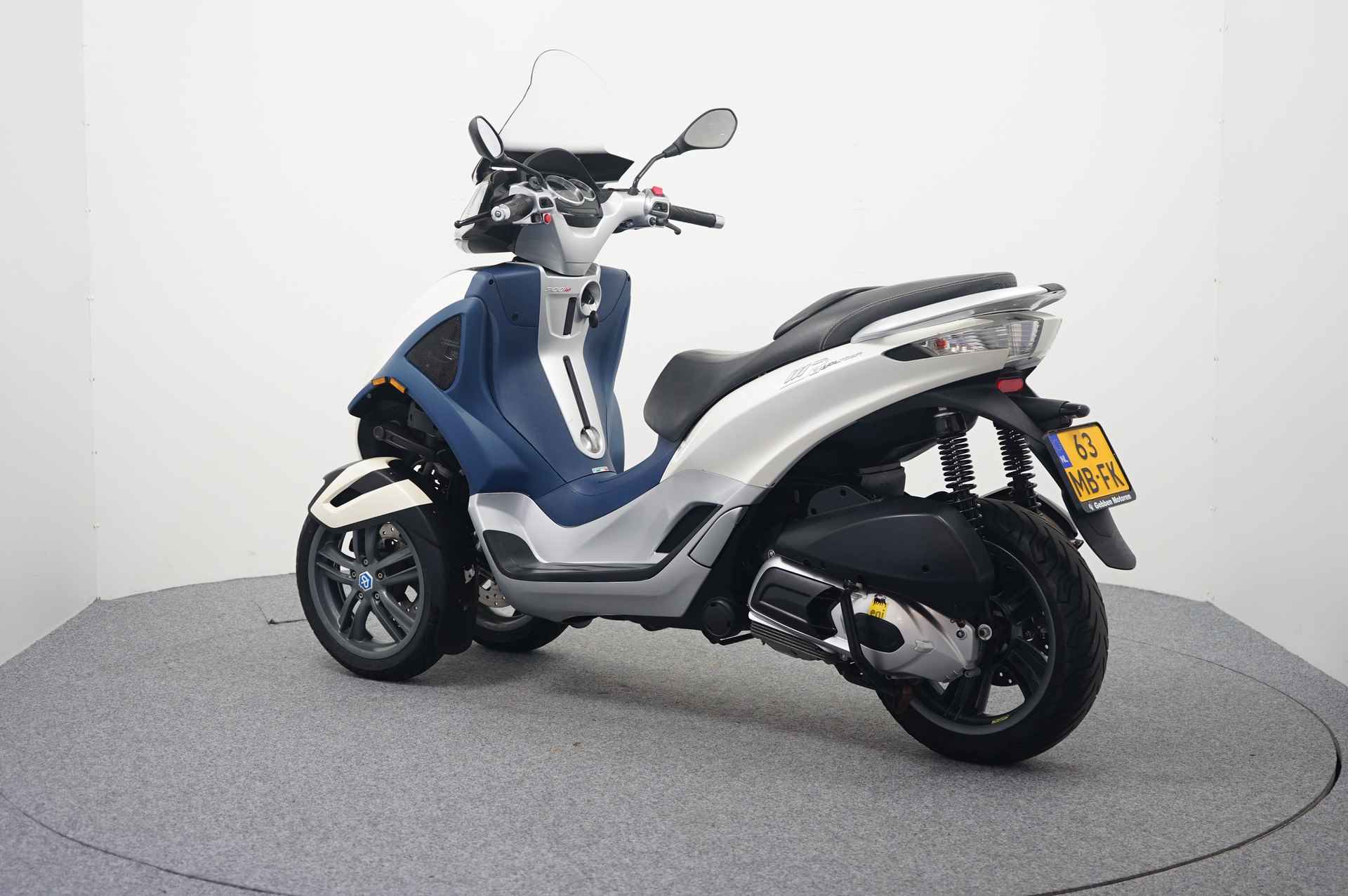 Piaggio MP3-300 URBAN - 6/15