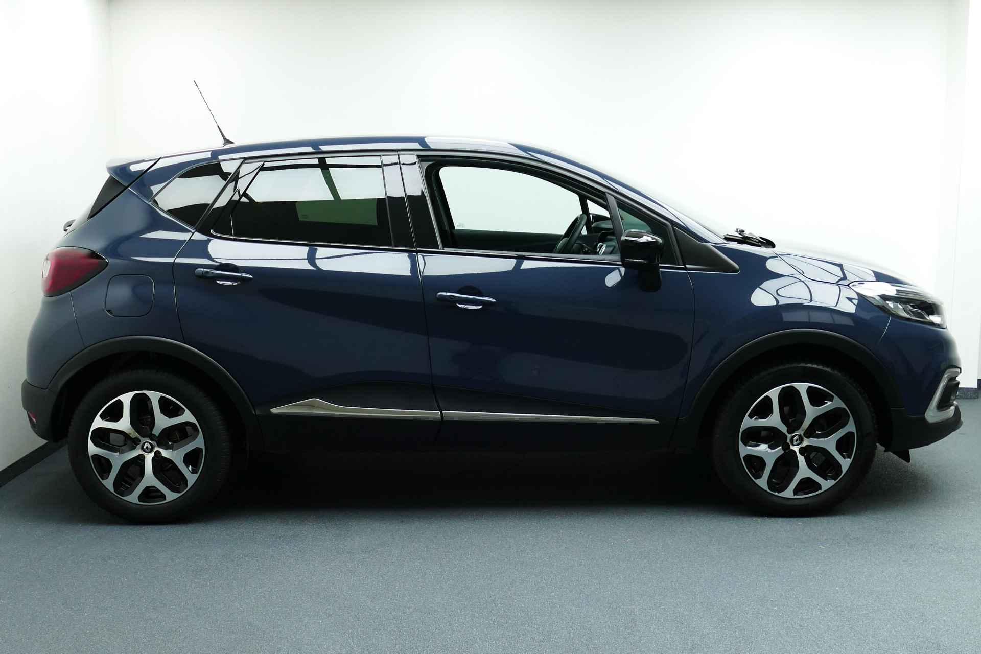 Renault Captur 0.9 TCe Intens. Navi, Clima, Cruise, 17"LMV, Led Koplampen, Haak 1200kg - 8/36