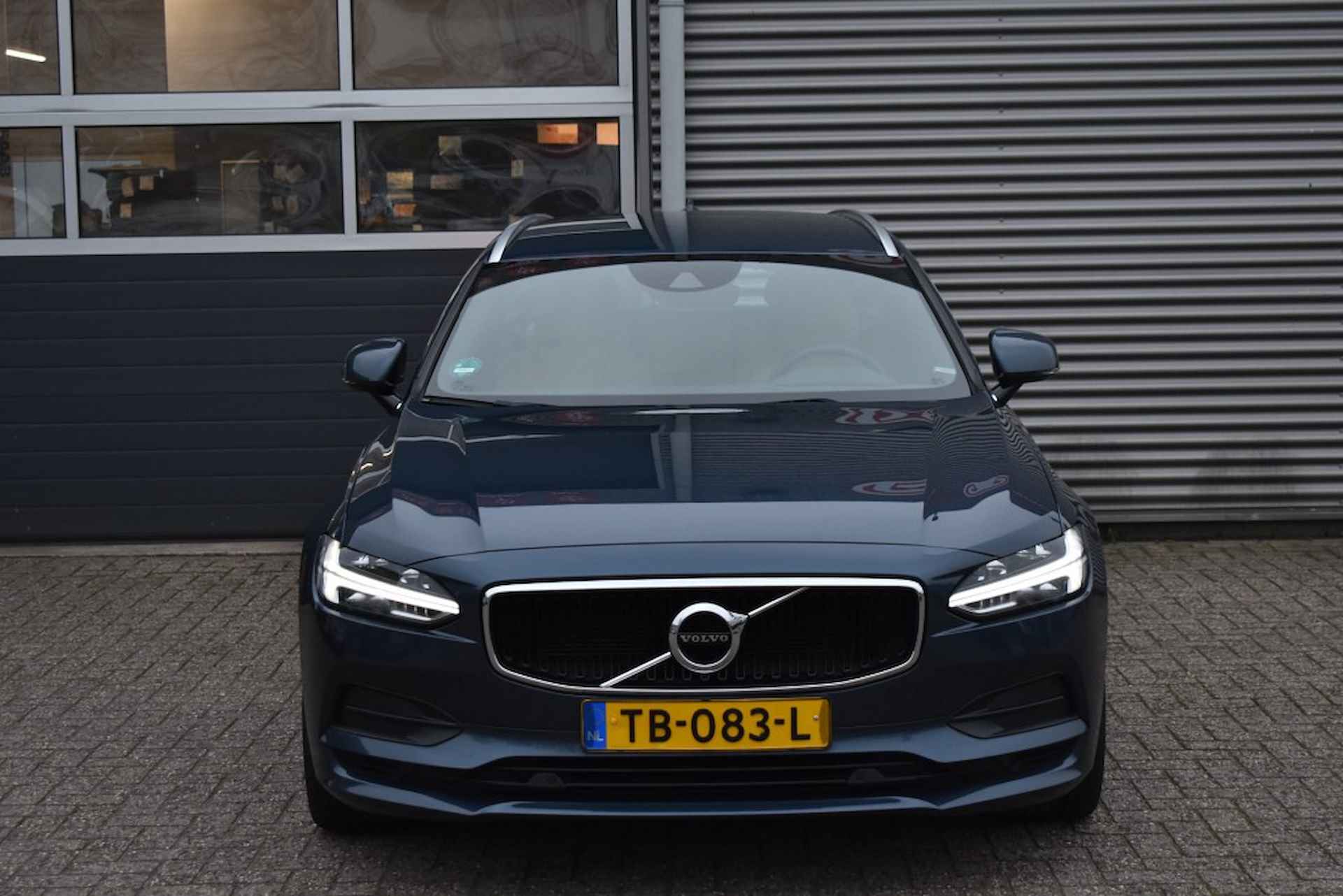 VOLVO V90 2.0 T5 / ACHTERUITRIJCAMERA / NAVI - 5/28