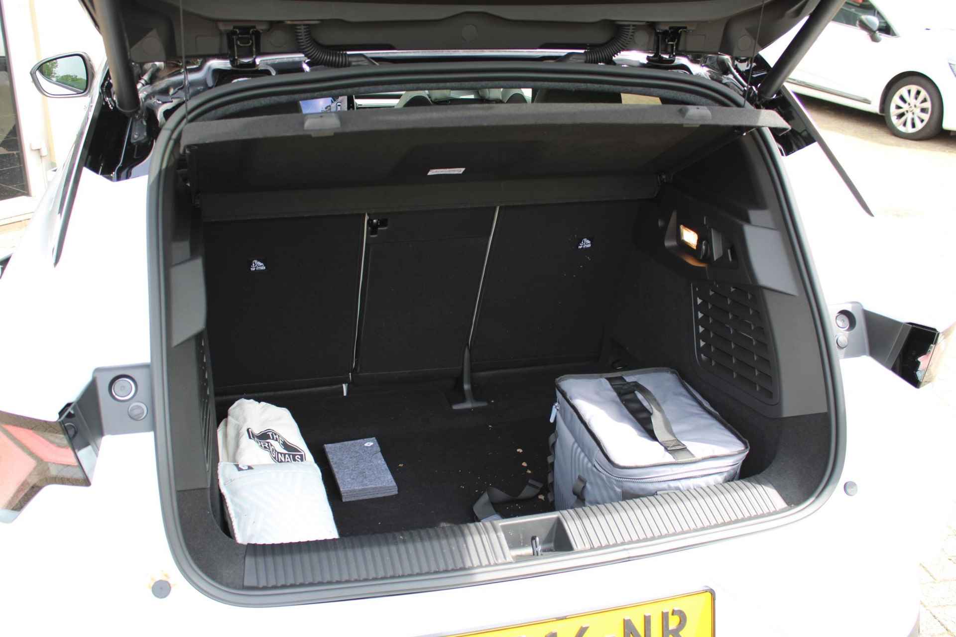 Renault Scenic E-Tech EV87 Long Range Iconic - 10/44