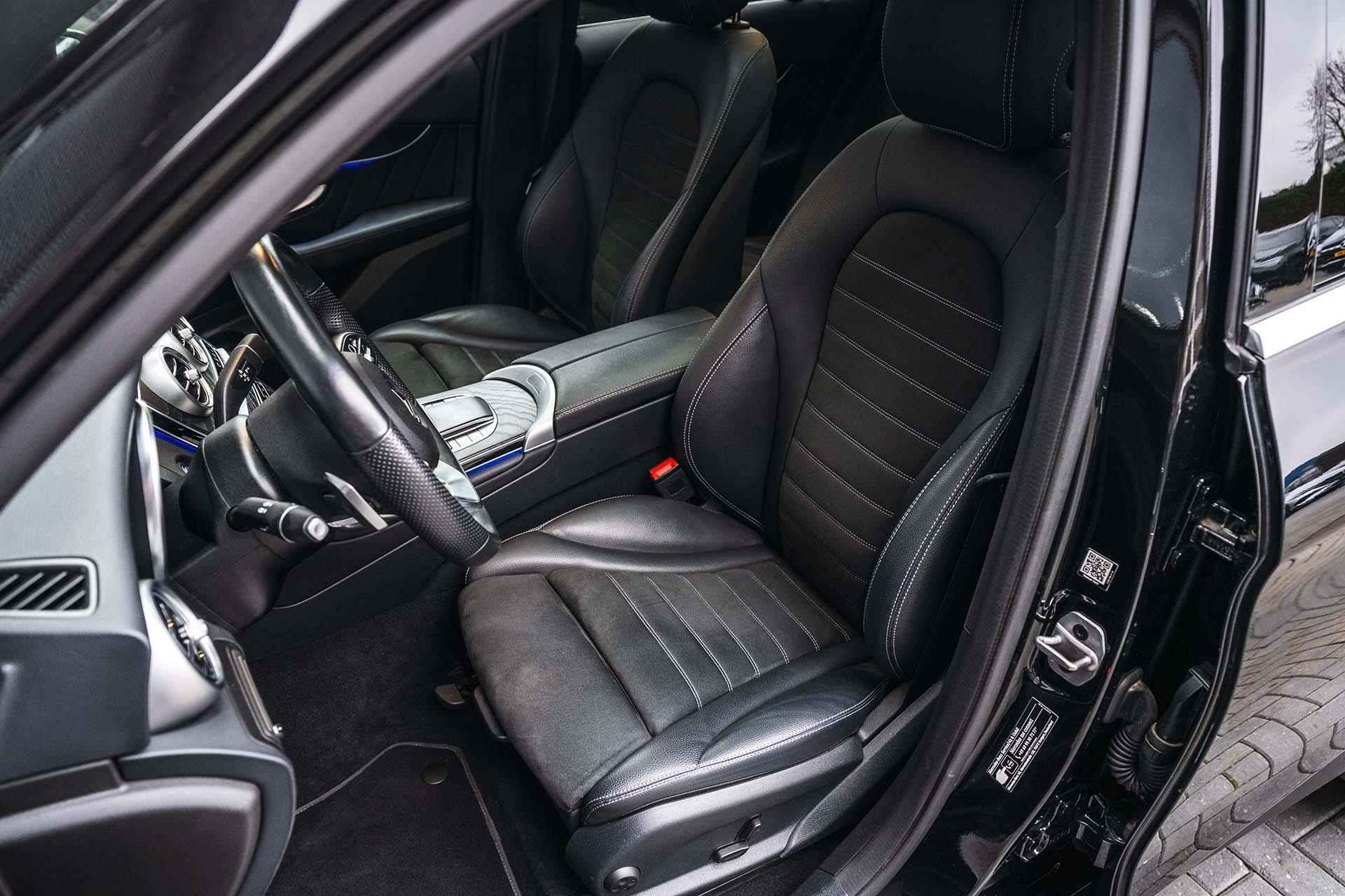 Mercedes-Benz GLC-klasse 300e 4MATIC Premium AMG | Panoramadak | Trekhaak | Digital dashboard | Dodehoekassistent | Stoelverwarming | LED Performance koplampen - 17/38