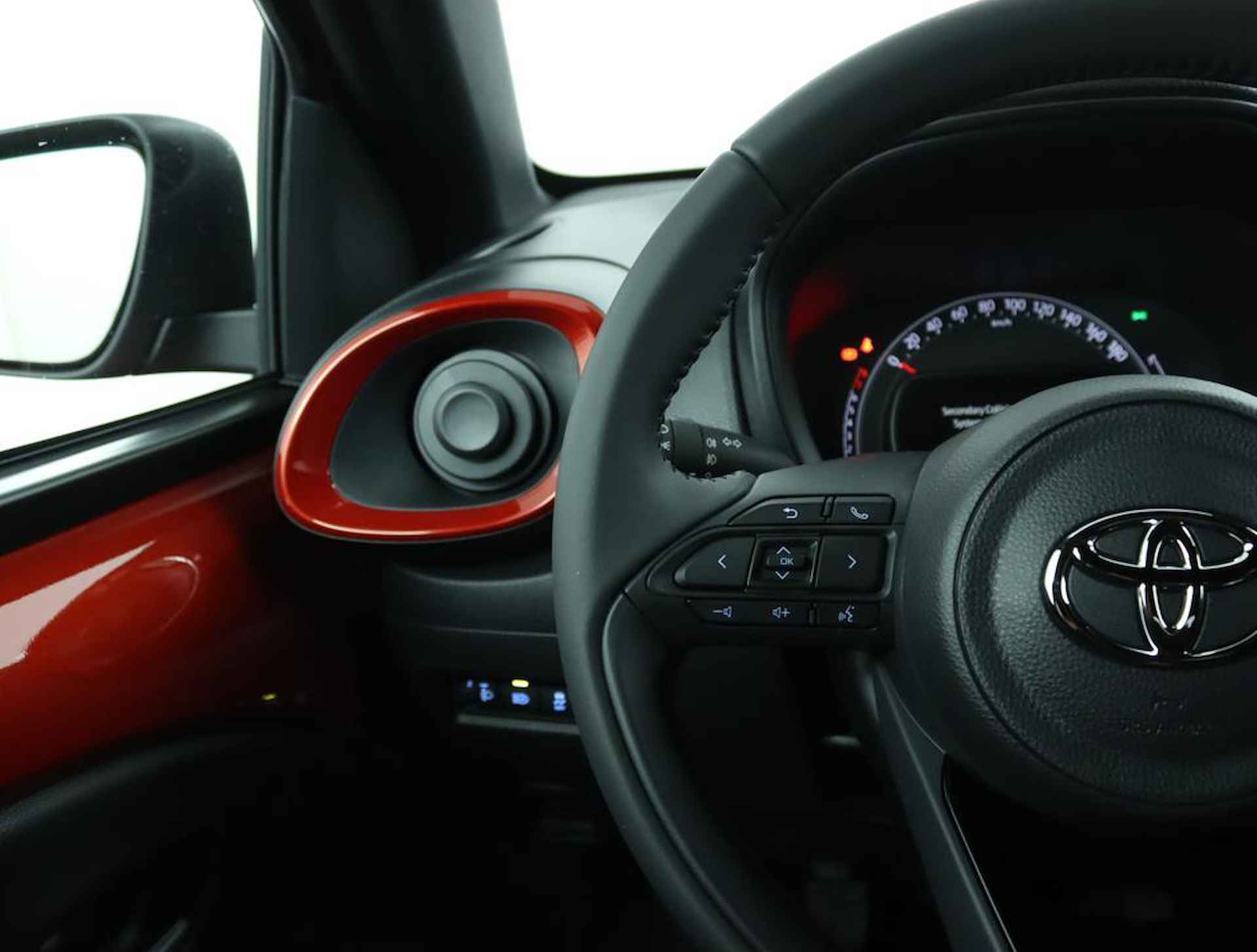 Toyota Aygo X 1.0 VVT-i MT Pulse | Design Pack | Adaptive Cruise Control | Navigatie | Apple Carplay | Android Auto | - 19/48