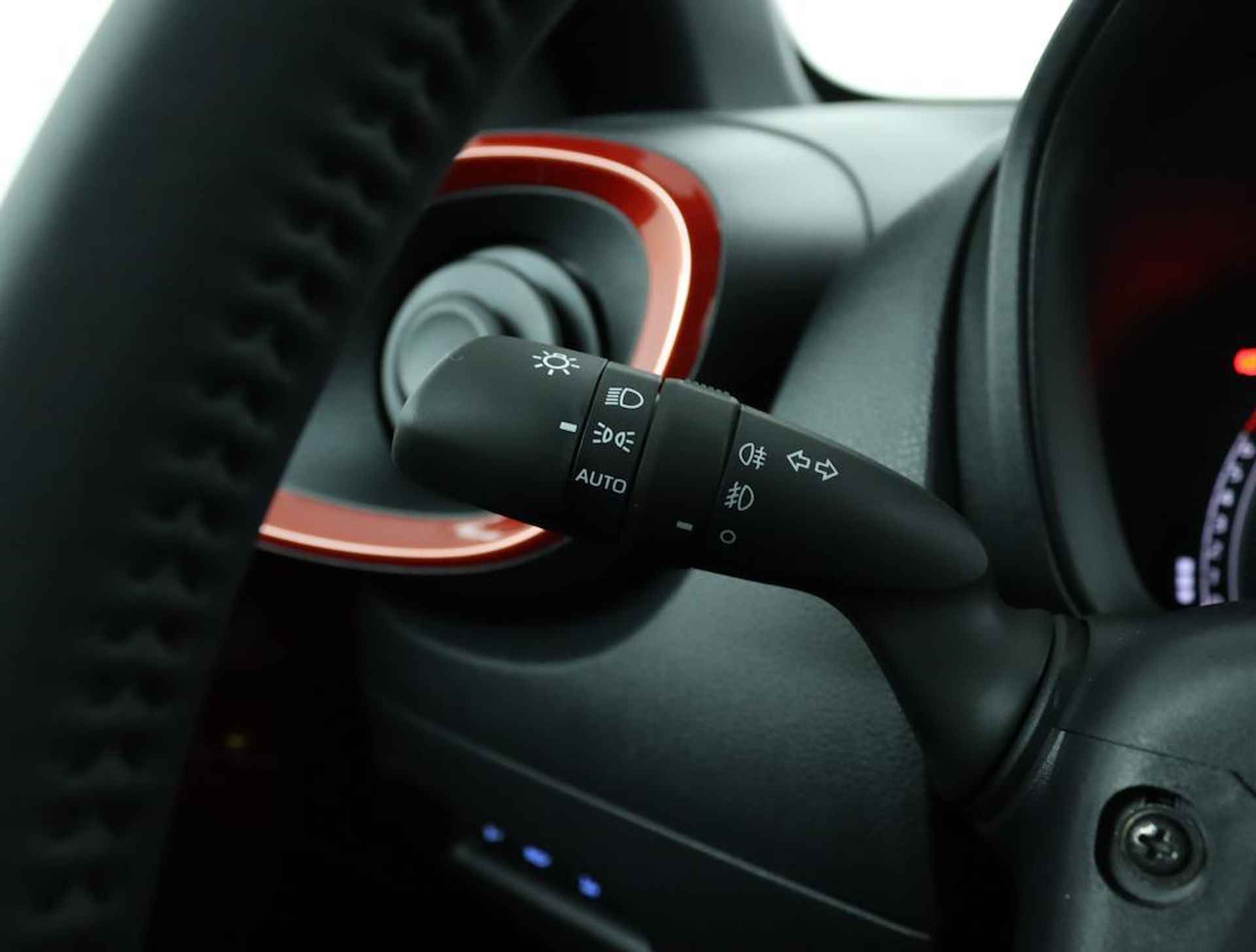 Toyota Aygo X 1.0 VVT-i MT Pulse | Design Pack | Adaptive Cruise Control | Navigatie | Apple Carplay | Android Auto | - 29/48