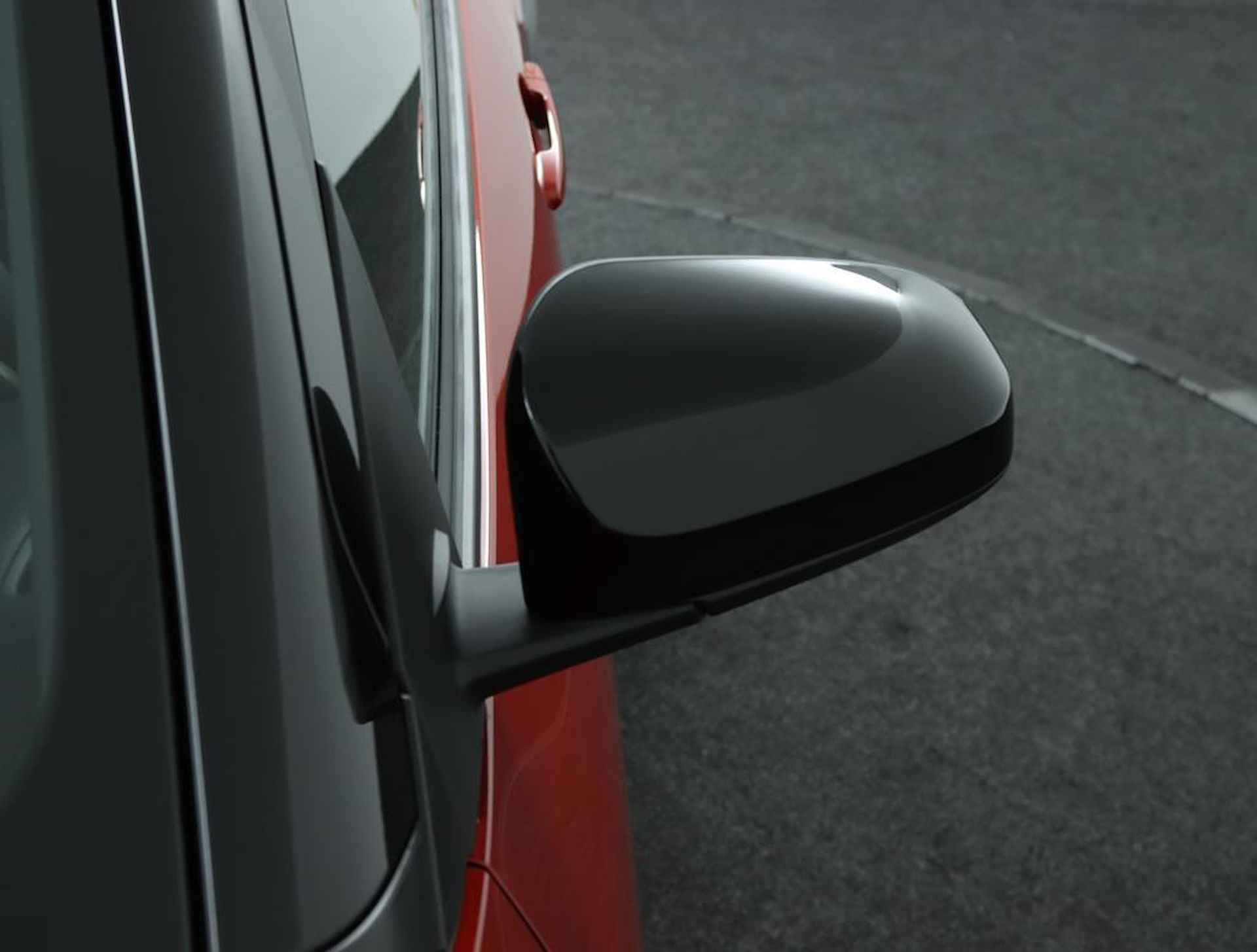 Toyota Aygo X 1.0 VVT-i MT Pulse | Design Pack | Adaptive Cruise Control | Navigatie | Apple Carplay | Android Auto | - 40/48