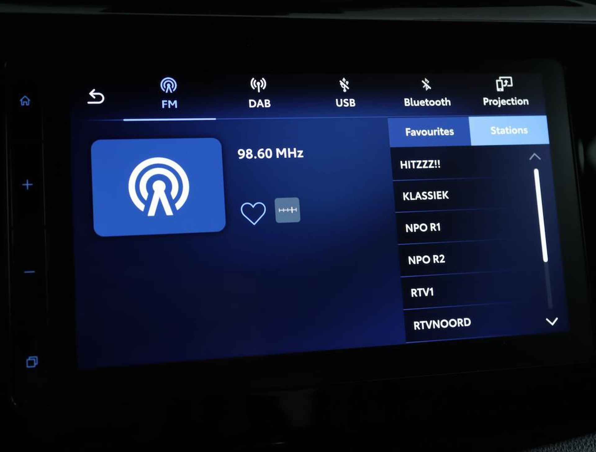 Toyota Aygo X 1.0 VVT-i MT Pulse | Design Pack | Adaptive Cruise Control | Navigatie | Apple Carplay | Android Auto | - 44/48
