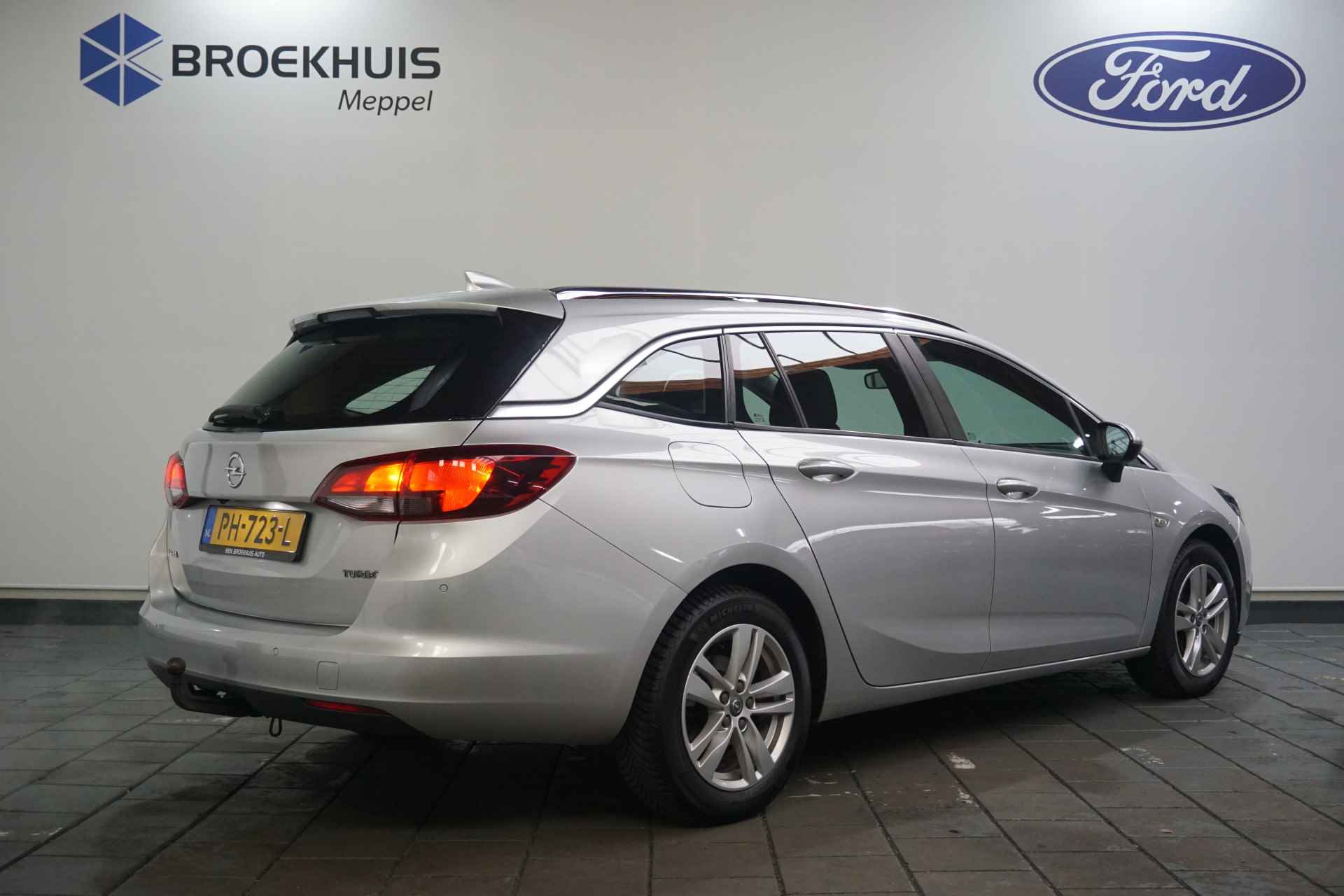 Opel Astra Sports Tourer 1.4 Innovation | Trekhaak | Xenon | Camera | Clima | Navi | - 5/36