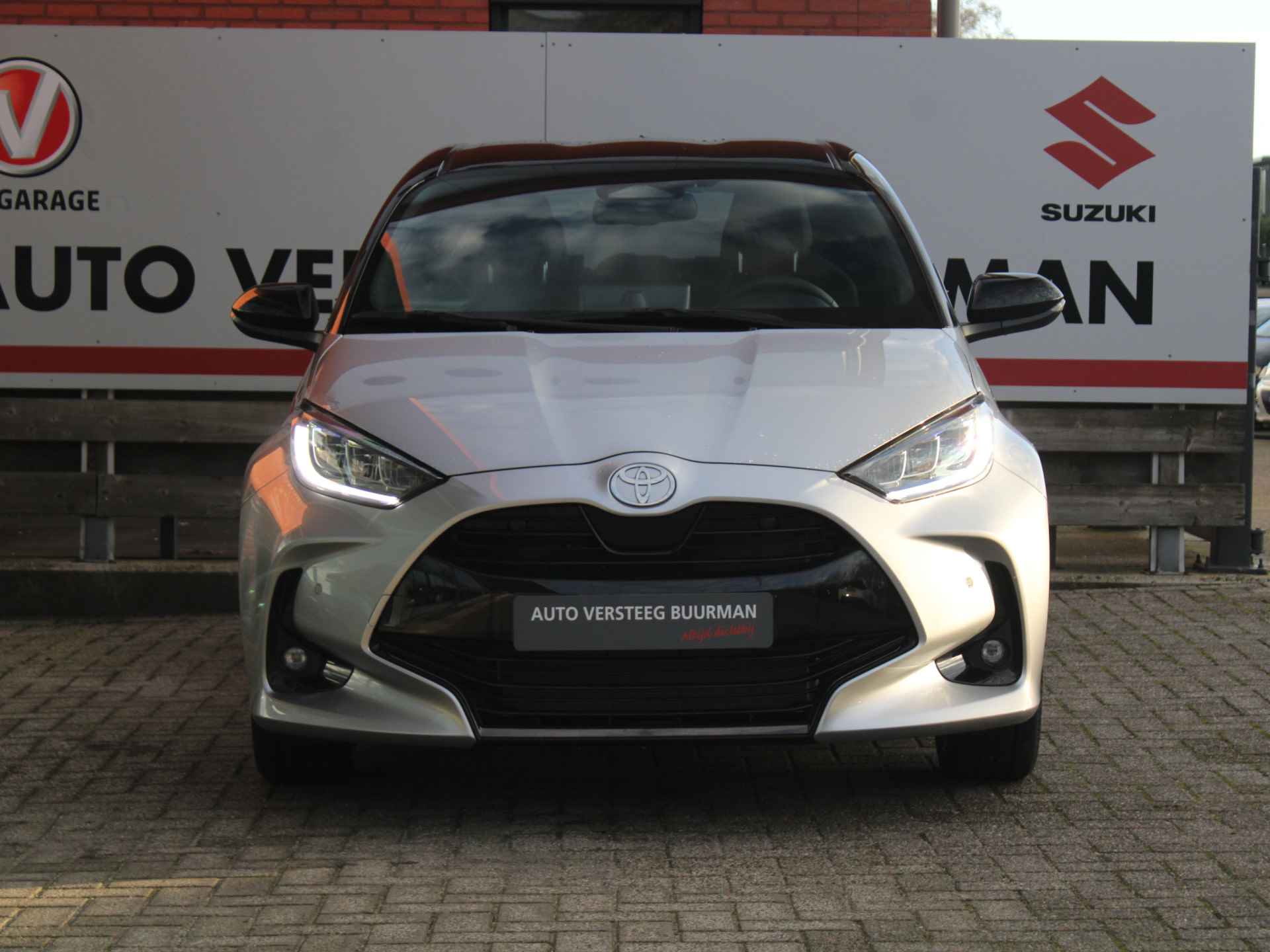 Toyota Yaris 1.5 Hybrid 130 Launch Edition Automaat Head Up Display, Stoelverwarming, Parkeersensoren Voor en Achter, Navigatie - 14/39