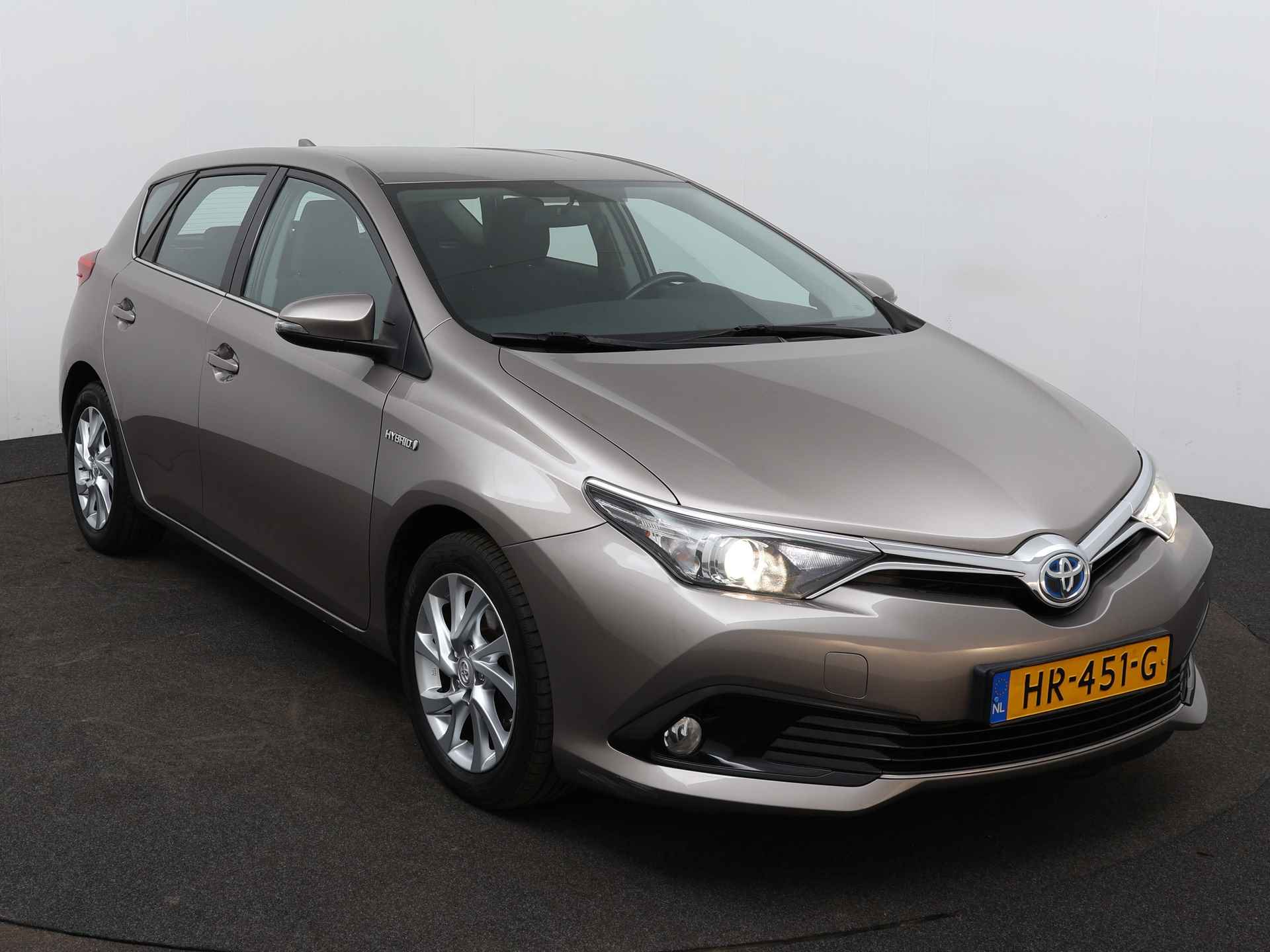 Toyota Auris 1.8 Hybrid Aspiration | cruise control | Dealeronderhouden | 12 mnd garantie | - 28/42