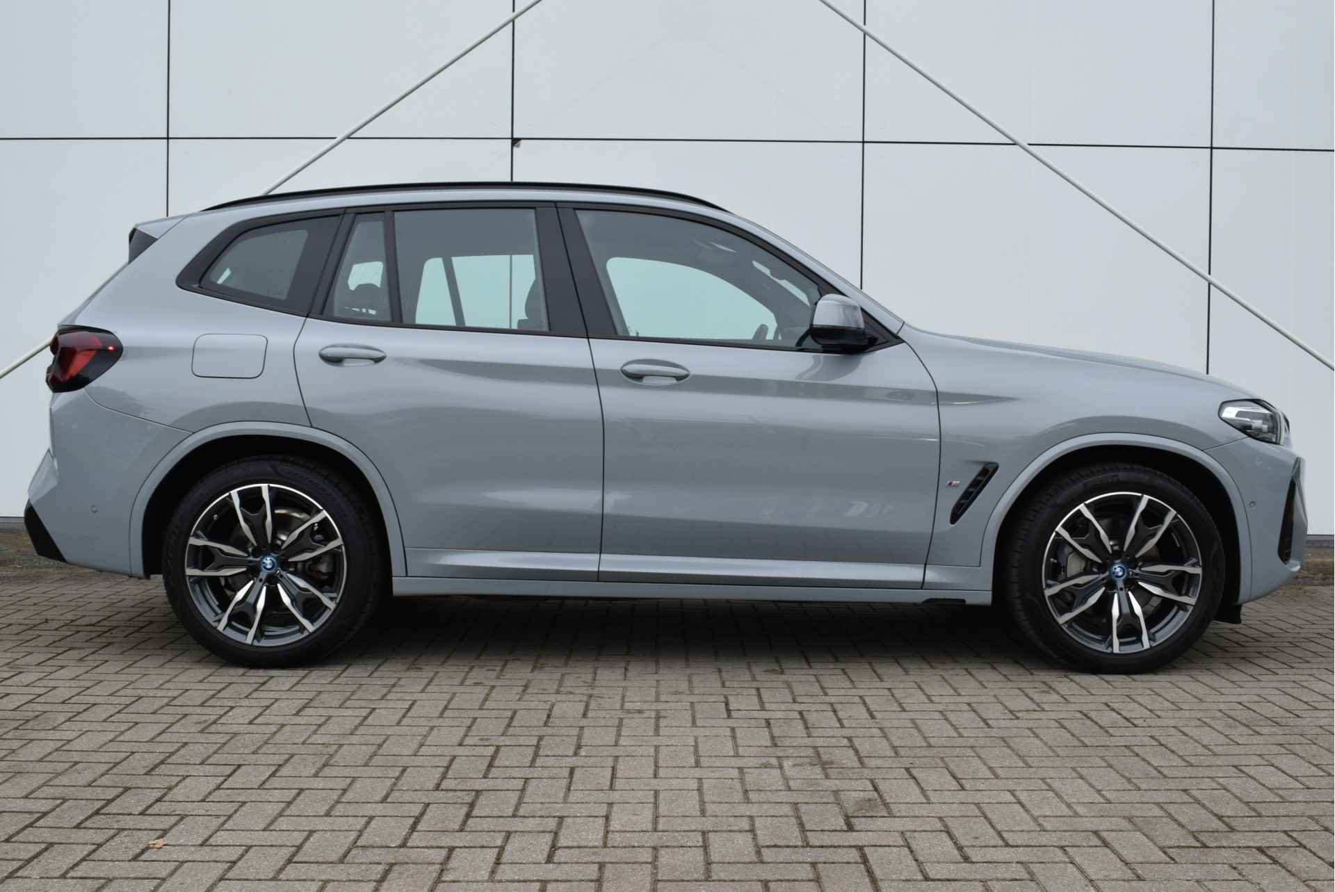 BMW X3 xDrive30e High Executive M Sport Automaat / Sportstoelen / Stoelverwarming / LED / Parking Assistant / Comfort Access / Live Cockpit Professional / Verwarmd stuurwiel - 11/28