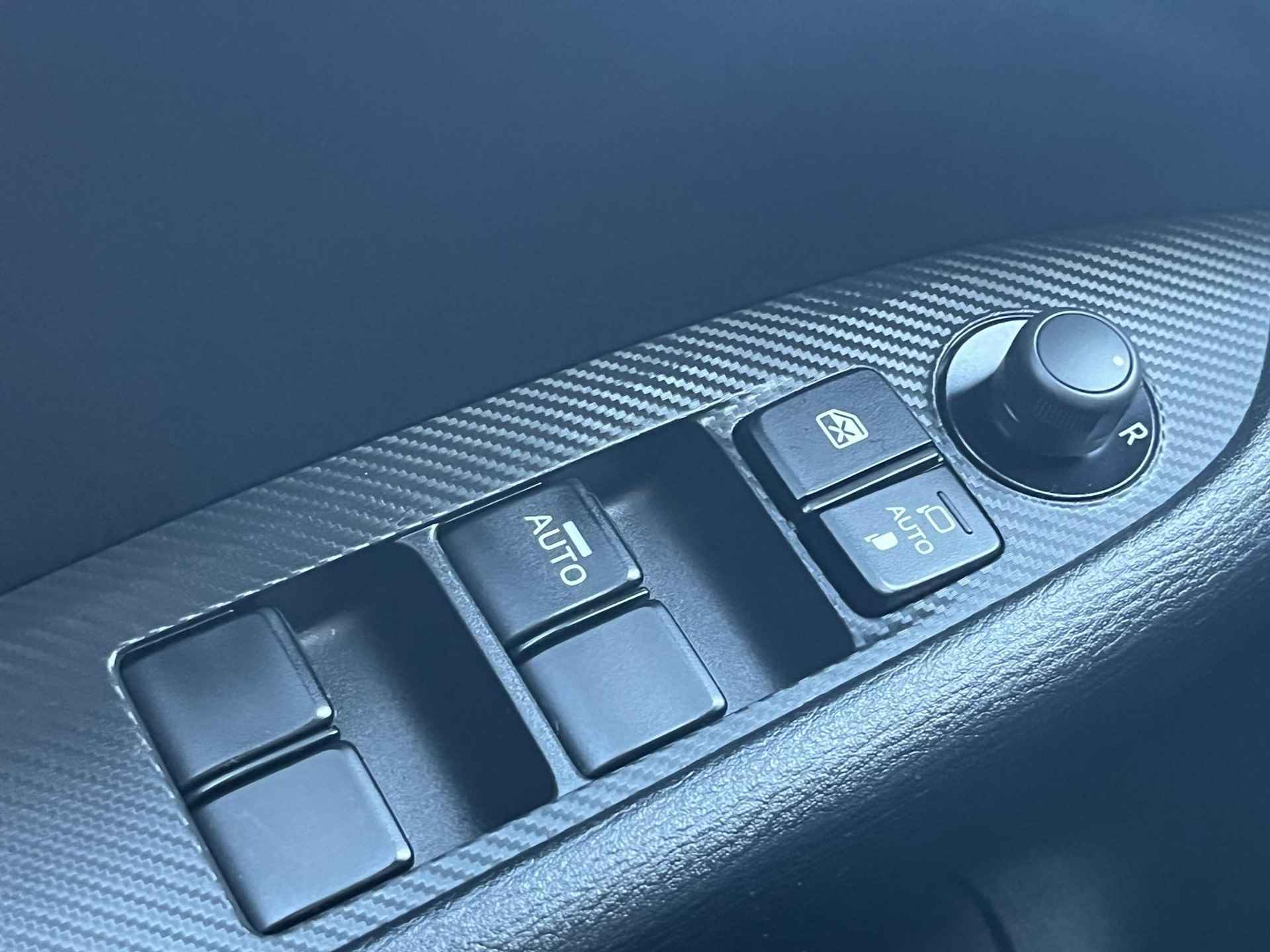 Mazda CX-3 2.0 SkyActiv-G 120 GT-M | Navigatie | Cruise Control Adaptief | climate control | Parkeersensoren | Parkeercamera | Stoelverwarming | Stuurverwarming | 36Mnd. Garantie | rijklaar ! | - 31/33