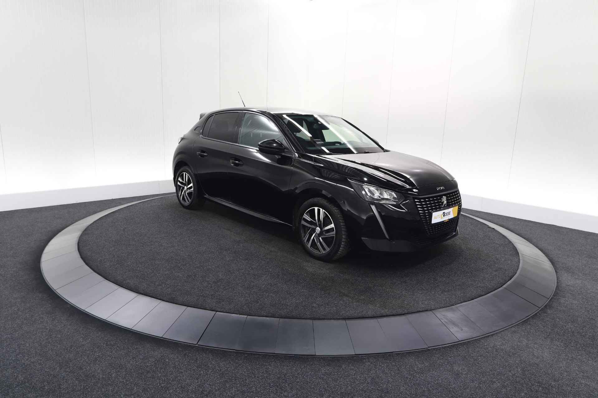 Peugeot 208 PureTech 100 EAT8 Allure | Camera | Apple Carplay | Navigatie | Parkeersensoren - 7/76