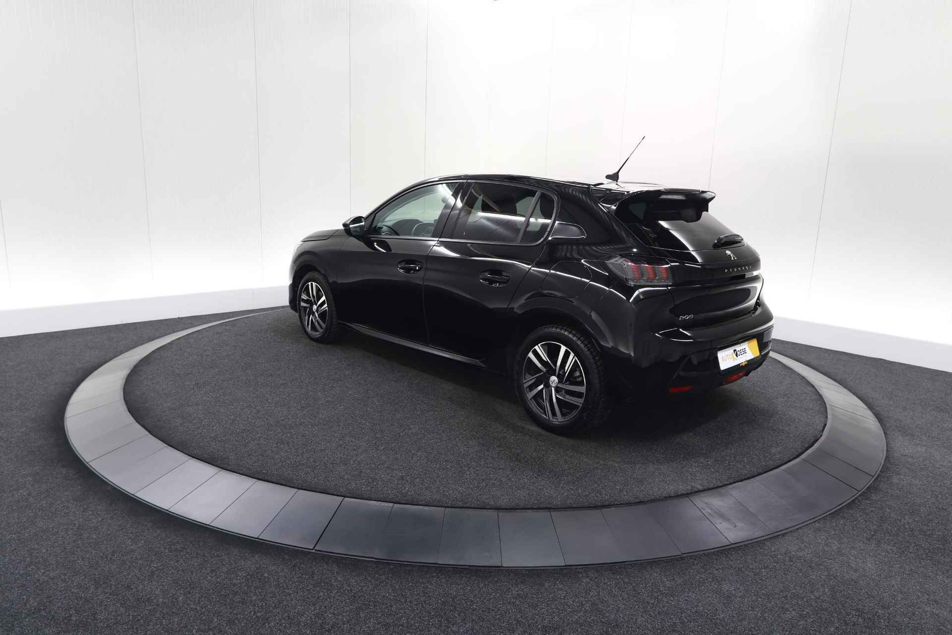 Peugeot 208 PureTech 100 EAT8 Allure | Camera | Apple Carplay | Navigatie | Parkeersensoren - 13/76