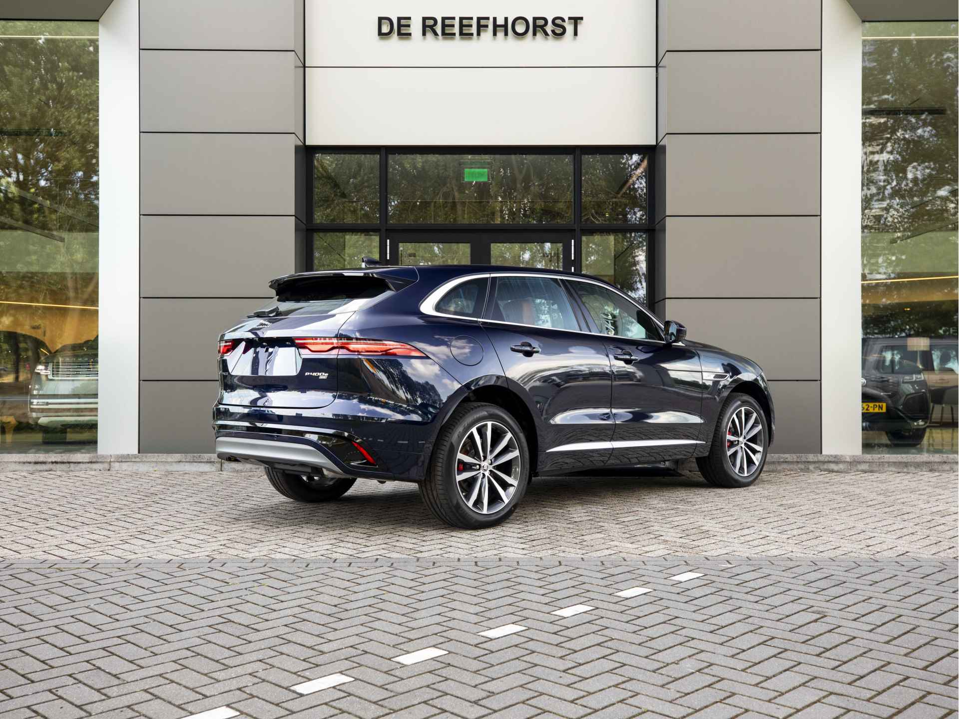 Jaguar F-Pace P400e 404pk AWD PHEV R-Dynamic S | 5 jaar garantie | 0 km - NIEUW | Elektr. Trekhaak | Adaptive Cruise | - 17/60