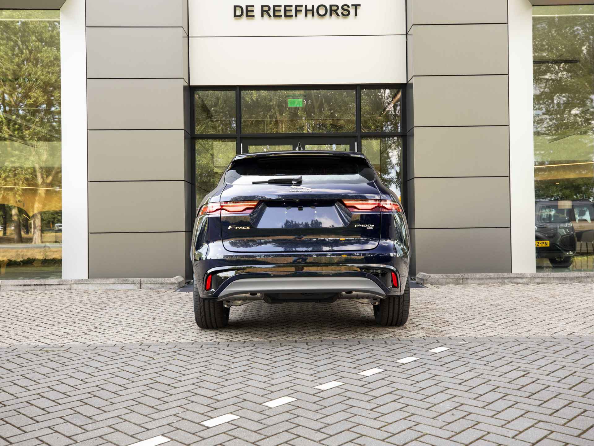 Jaguar F-Pace P400e 404pk AWD PHEV R-Dynamic S | 5 jaar garantie | 0 km - NIEUW | Elektr. Trekhaak | Adaptive Cruise | - 19/60