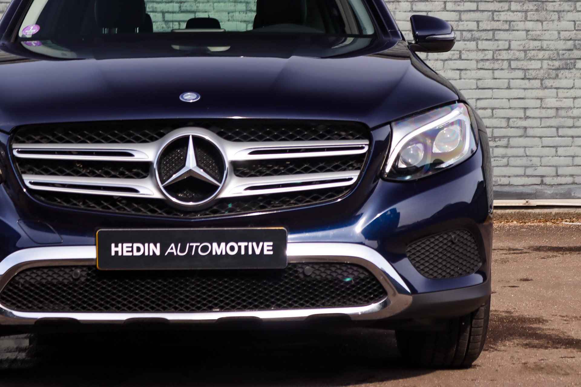 Mercedes-Benz GLC GLC 250 Automaat 4MATIC Exclusive Exterieur | AMG Line Interieur | Ambition Pakket | Trekhaak | Burmester Audio | Stoelverwarming | LED | Parktronic - 28/34