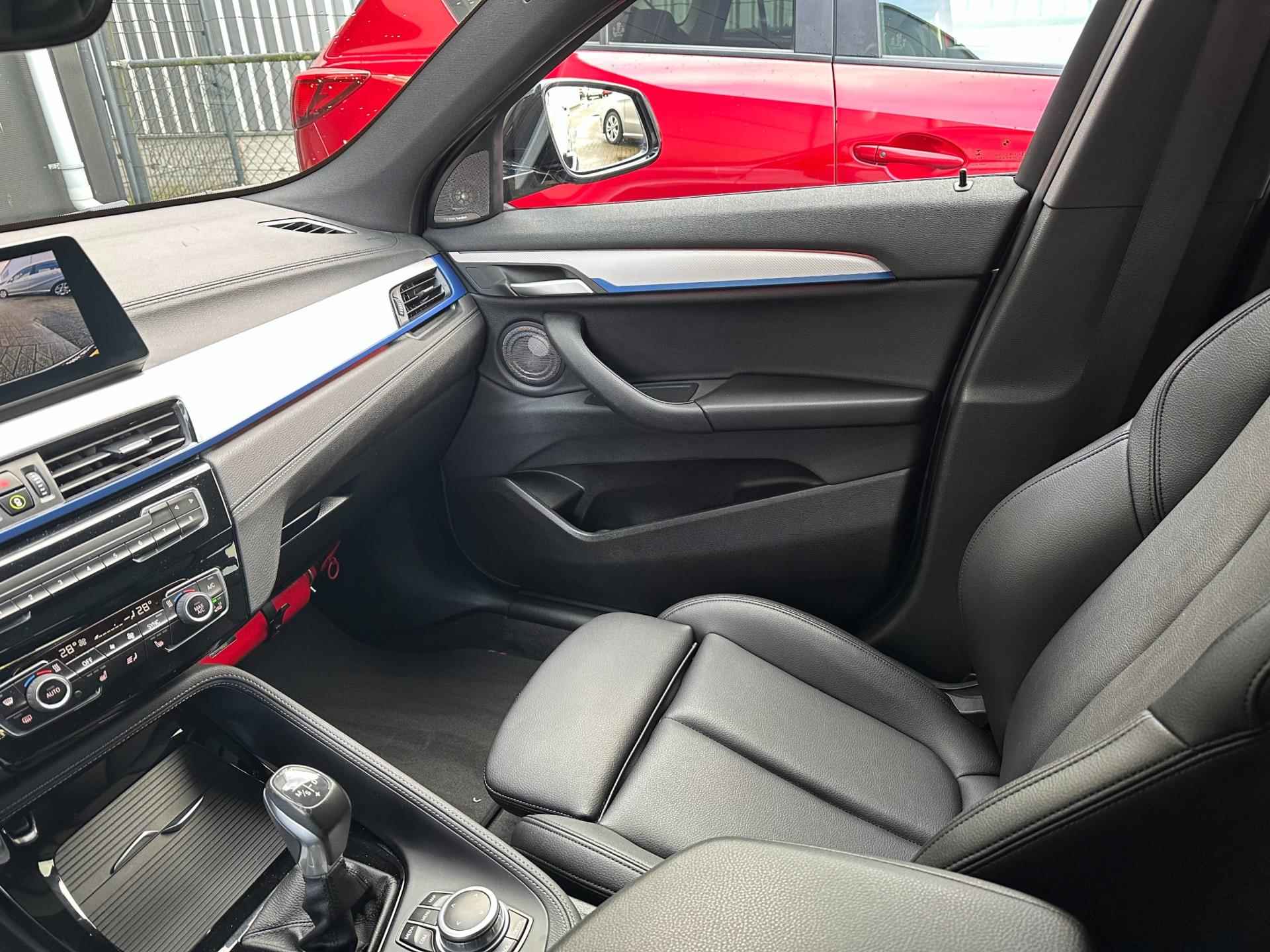 BMW X2 XDrive25e High Executive M-Sport + Panorama | Leder | ACC | Camera | LED | Dealer Onderhouden - 30/36