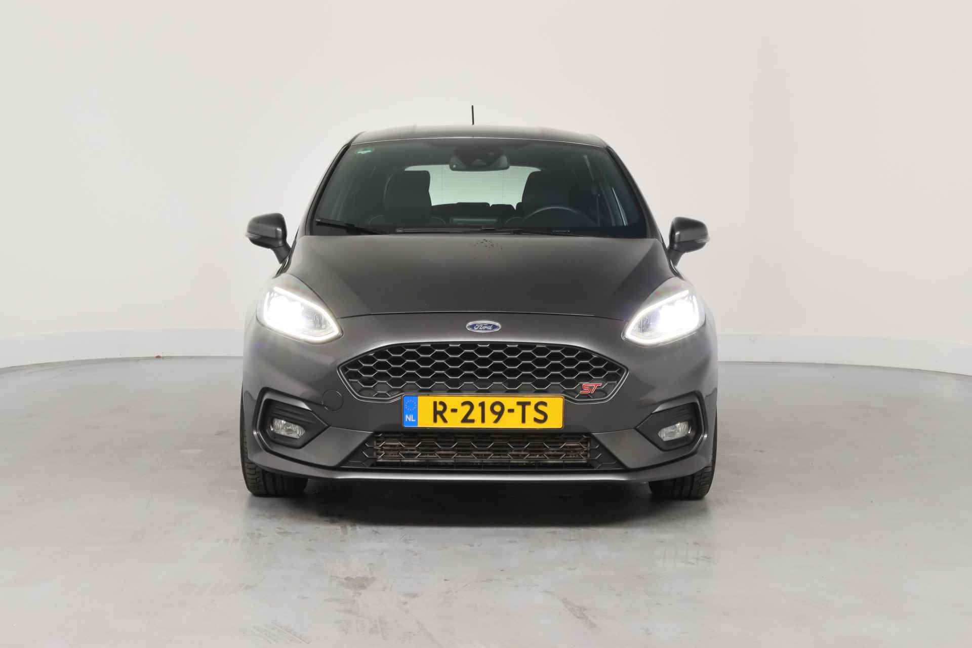 Ford Fiesta 1.5 EcoBoost ST-3 | Dealer Onderhouden! | Winter Pack | B&O | LED | Navi | ECC | Recaro Sportstoelen | Keyless | 18'' Lichtmetal - 3/53