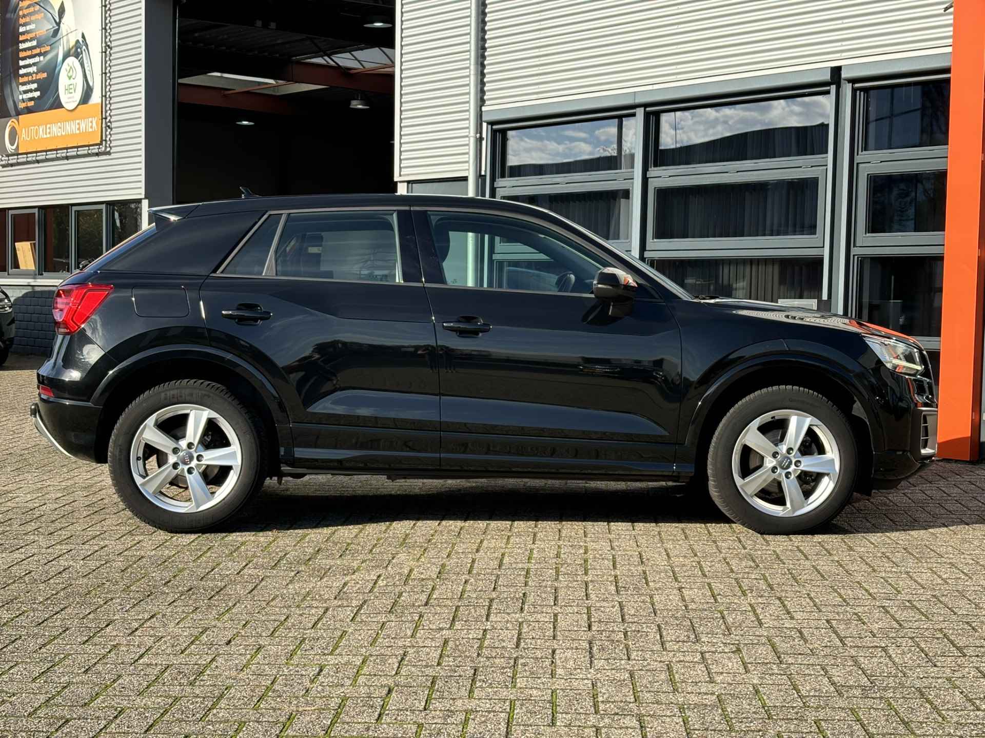 Audi Q2 35 TFSI 150pk epic / Airco / Allseason banden / Trekhaak Afneembaar / Navi / NL Auto / - 18/29