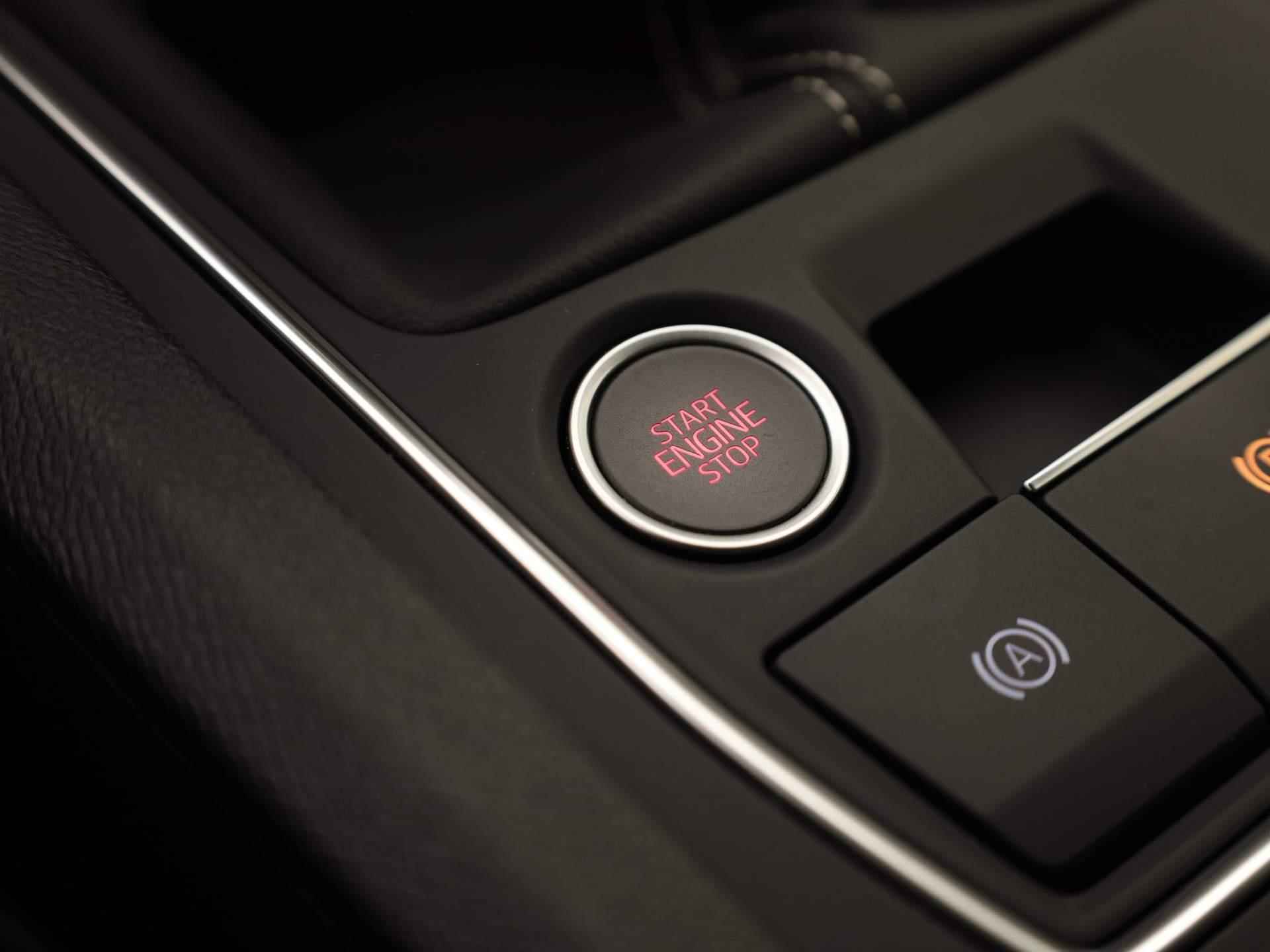 SEAT Leon 1.5TSI/130PK Style · Navigatie · Parkeersensoren · Stoelverwarming - 16/31