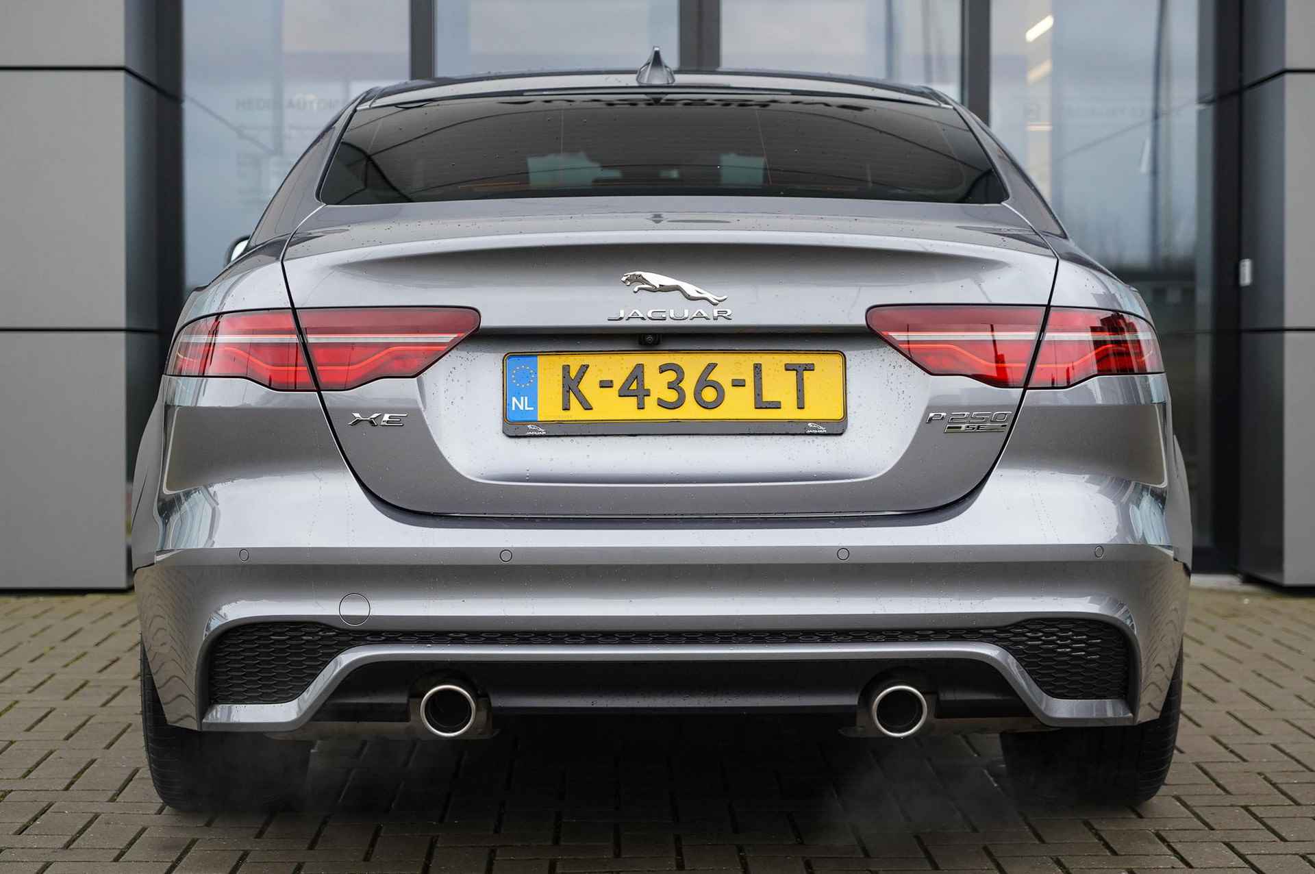 Jaguar XE 2.0 P250 R-Dynamic SE - 5/30