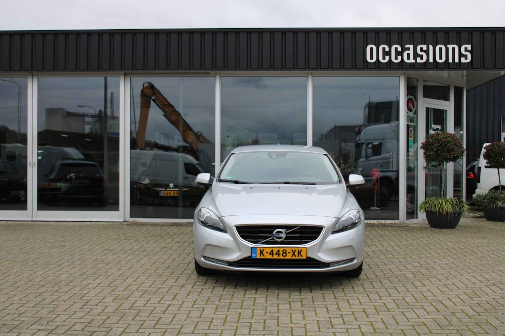 Volvo V40 1.6 T2 Kinetic - 4/18