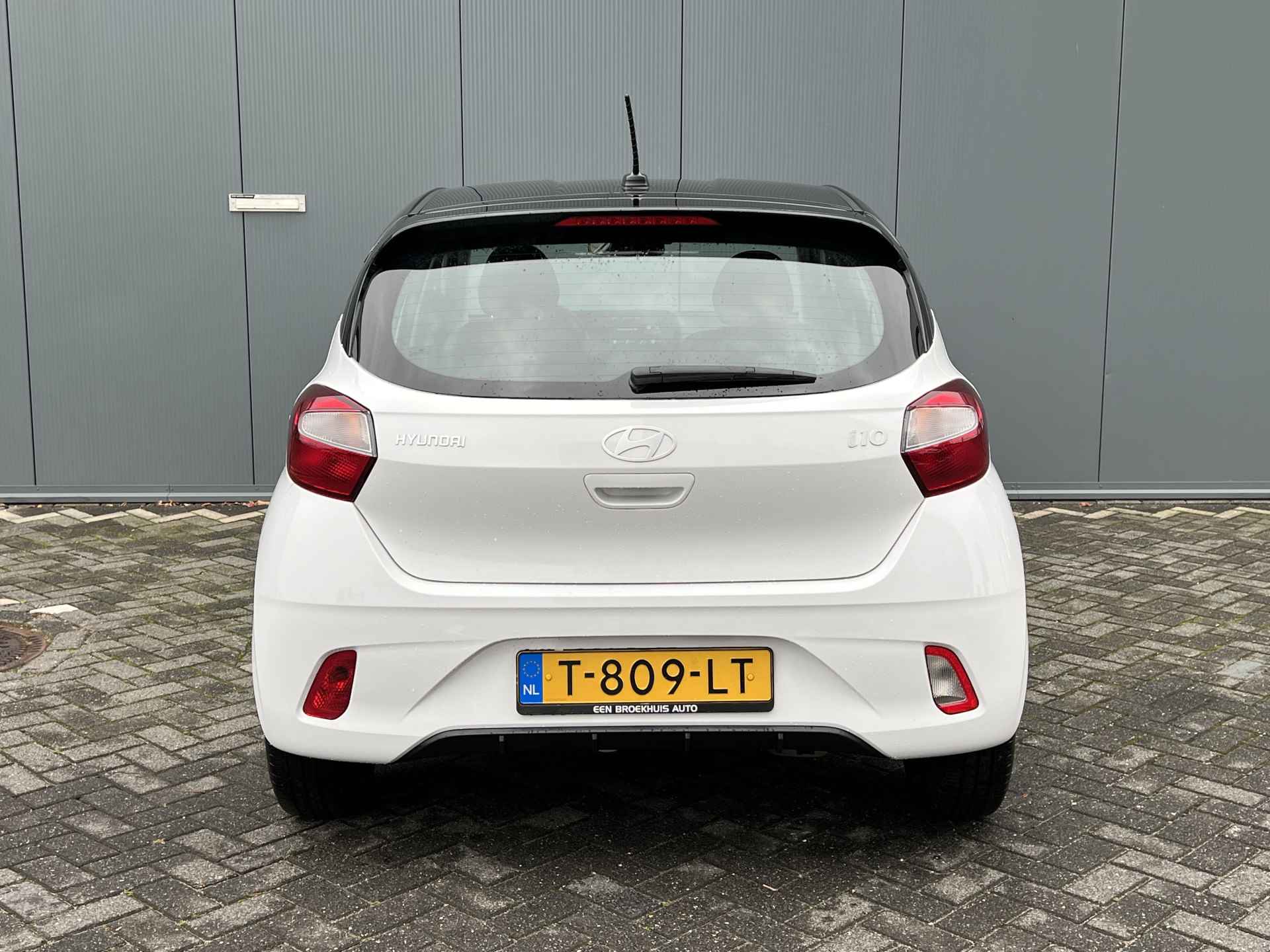 Hyundai i10 1.0 67pk Comfort Two-Tone Facelift | LED | Airco | Carplay | Navigatie | Bluetooth | Cruisecontrol | 1e Eigenaar - 5/24