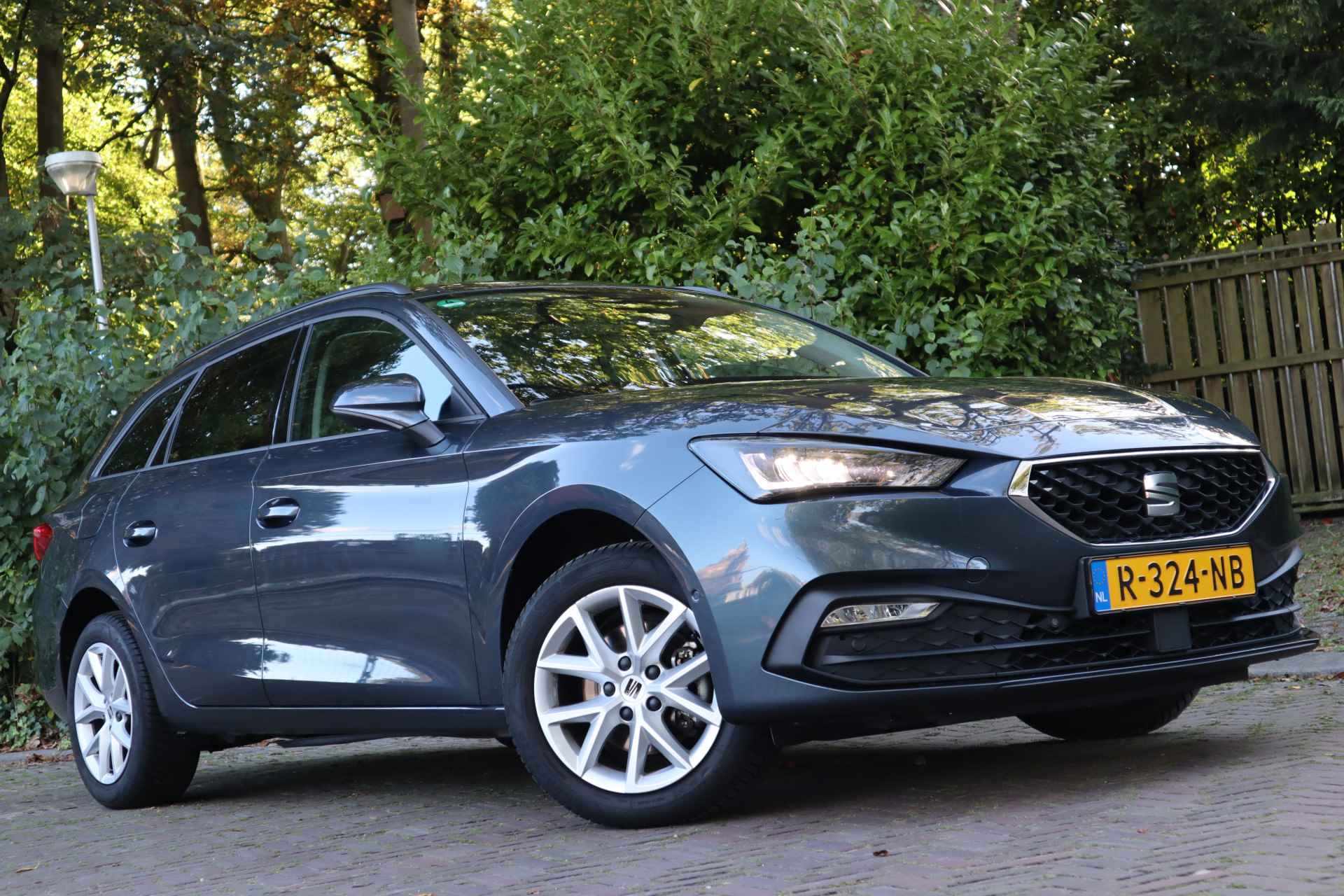 SEAT Leon Sportstourer 1.0 TSI Style Business Intense | Camera | Virtual cockpit | Navi | - 4/27