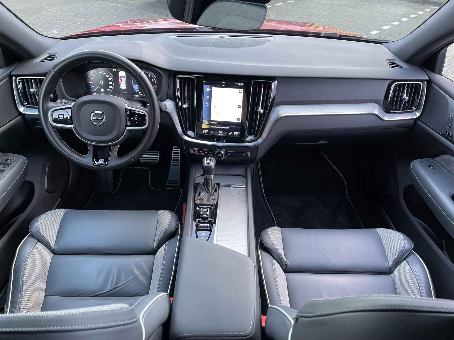 Volvo S60 2.0 T4 R-Design | Geheugenstoelen | Stoelverwarming V+A | Adapt. Cruise Control | Dodehoek | Leder | Apple Carplay/Android Auto | Rijklaarprijs! - 13/34