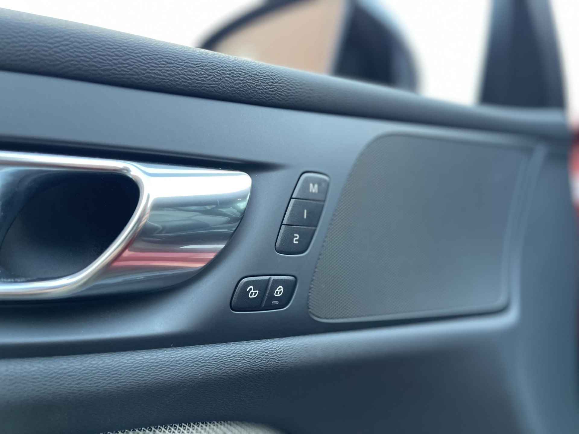 Volvo S60 2.0 T4 R-Design | Geheugenstoelen | Stoelverwarming V+A | Adapt. Cruise Control | Dodehoek | Leder | Apple Carplay/Android Auto | Rijklaarprijs! - 24/34