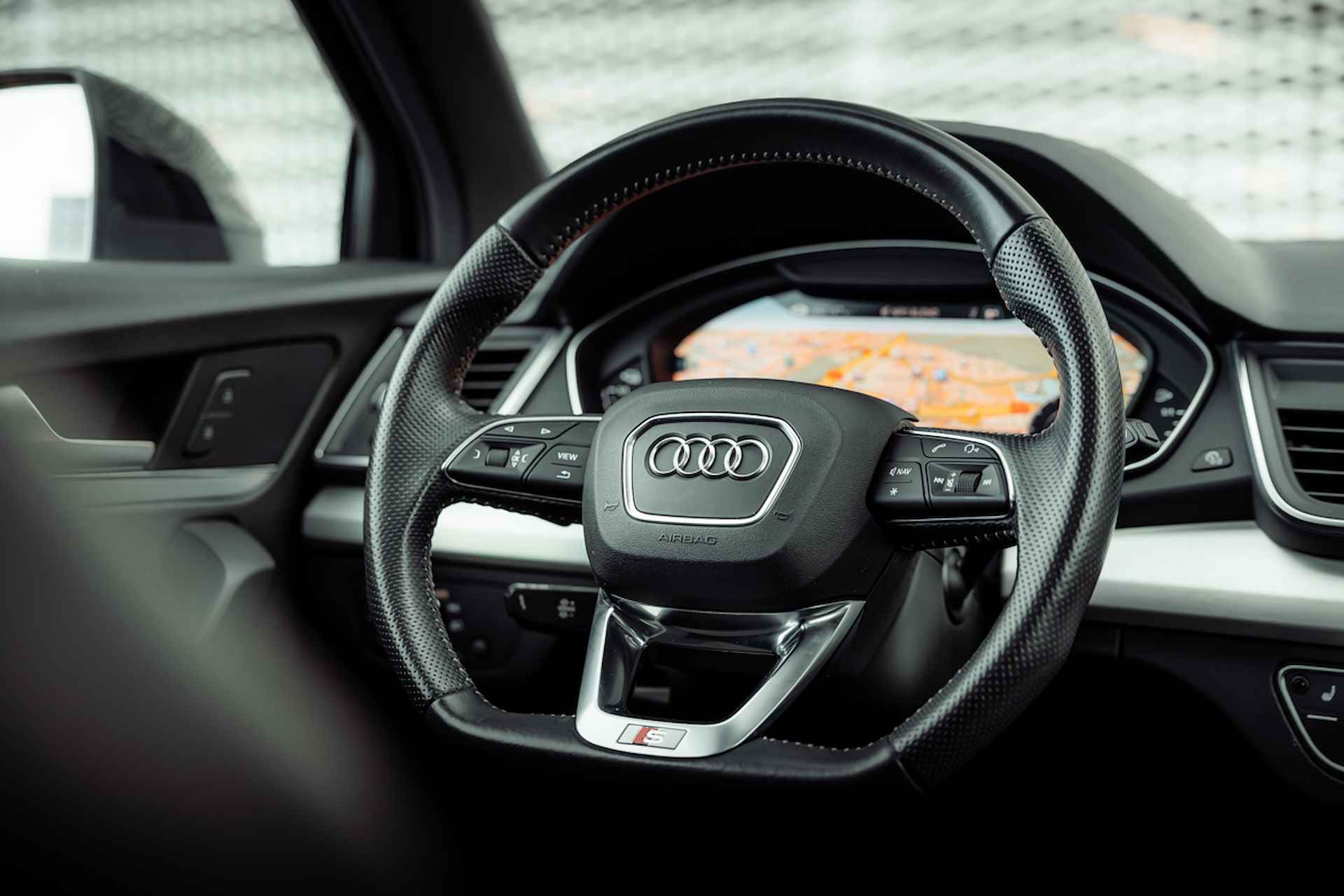 Audi Q5 55 TFSI e 367pk quattro S Line | Panoramadak | Matrix | 20" LM velgen | Comfortsleutel | Camera | Stoelverwarming | Privacy glass | Audi Sound - 23/35