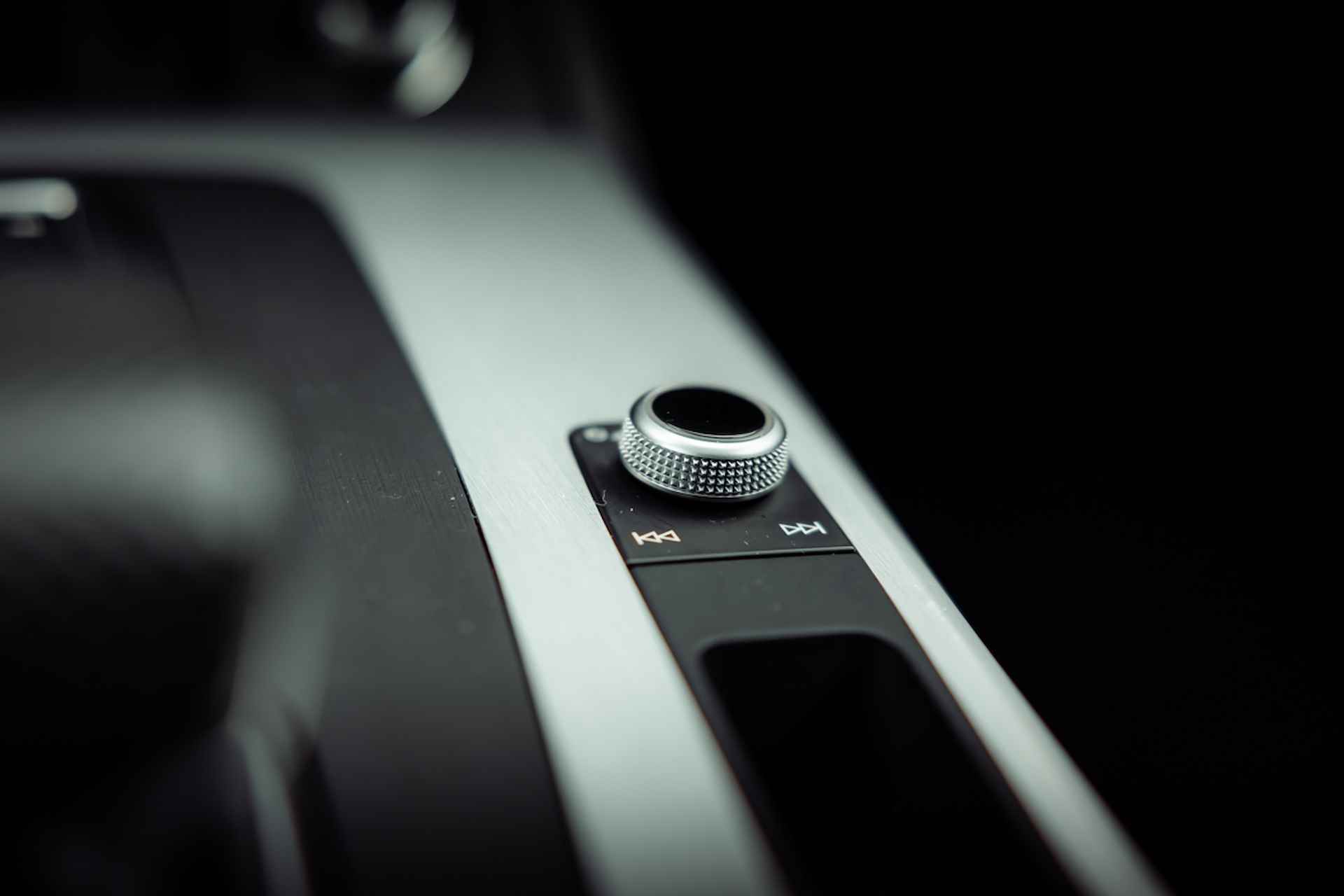 Audi Q5 55 TFSI e 367pk quattro S Line | Panoramadak | Matrix | 20" LM velgen | Comfortsleutel | Camera | Stoelverwarming | Privacy glass | Audi Sound - 28/35