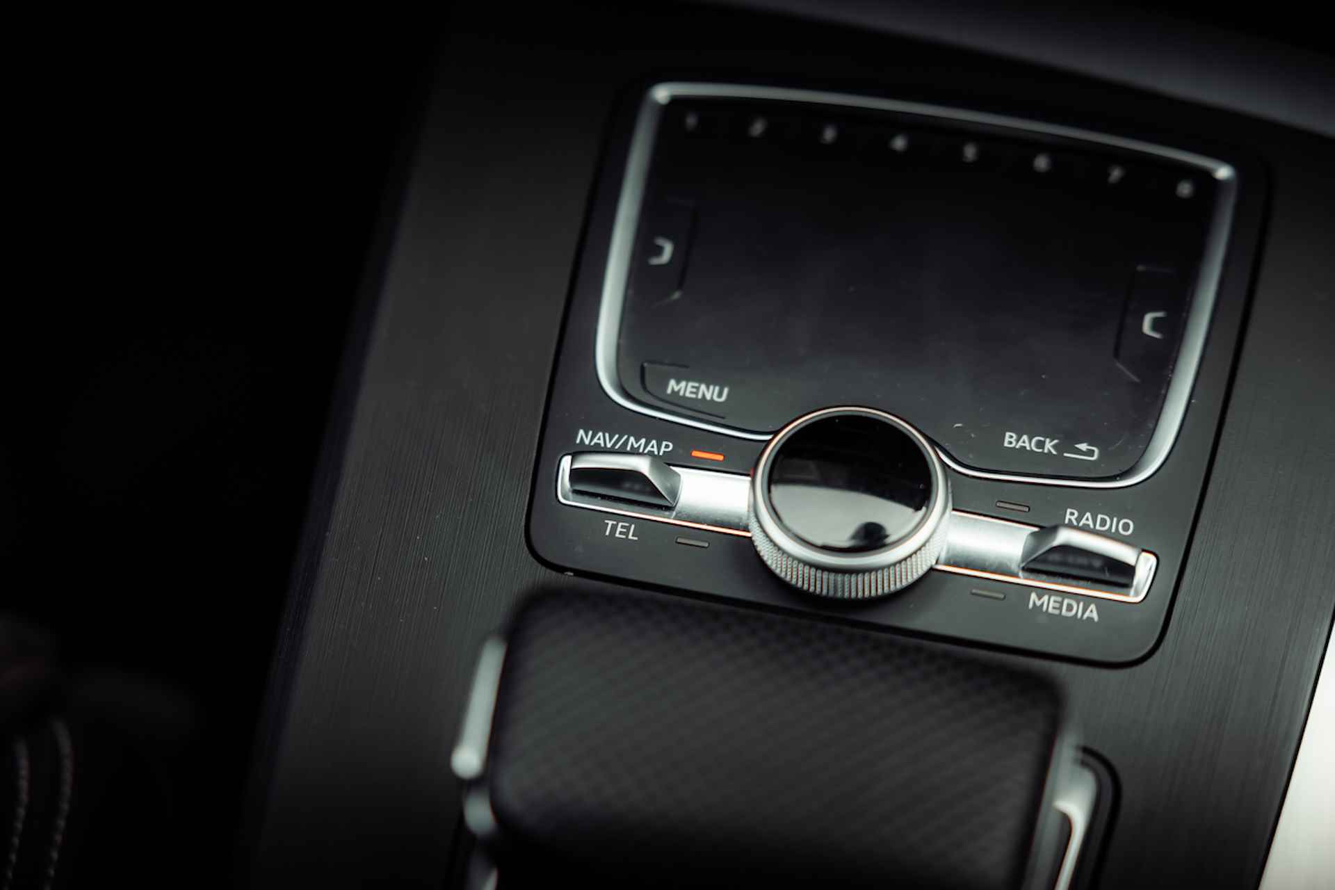 Audi Q5 55 TFSI e 367pk quattro S Line | Panoramadak | Matrix | 20" LM velgen | Comfortsleutel | Camera | Stoelverwarming | Privacy glass | Audi Sound - 31/35