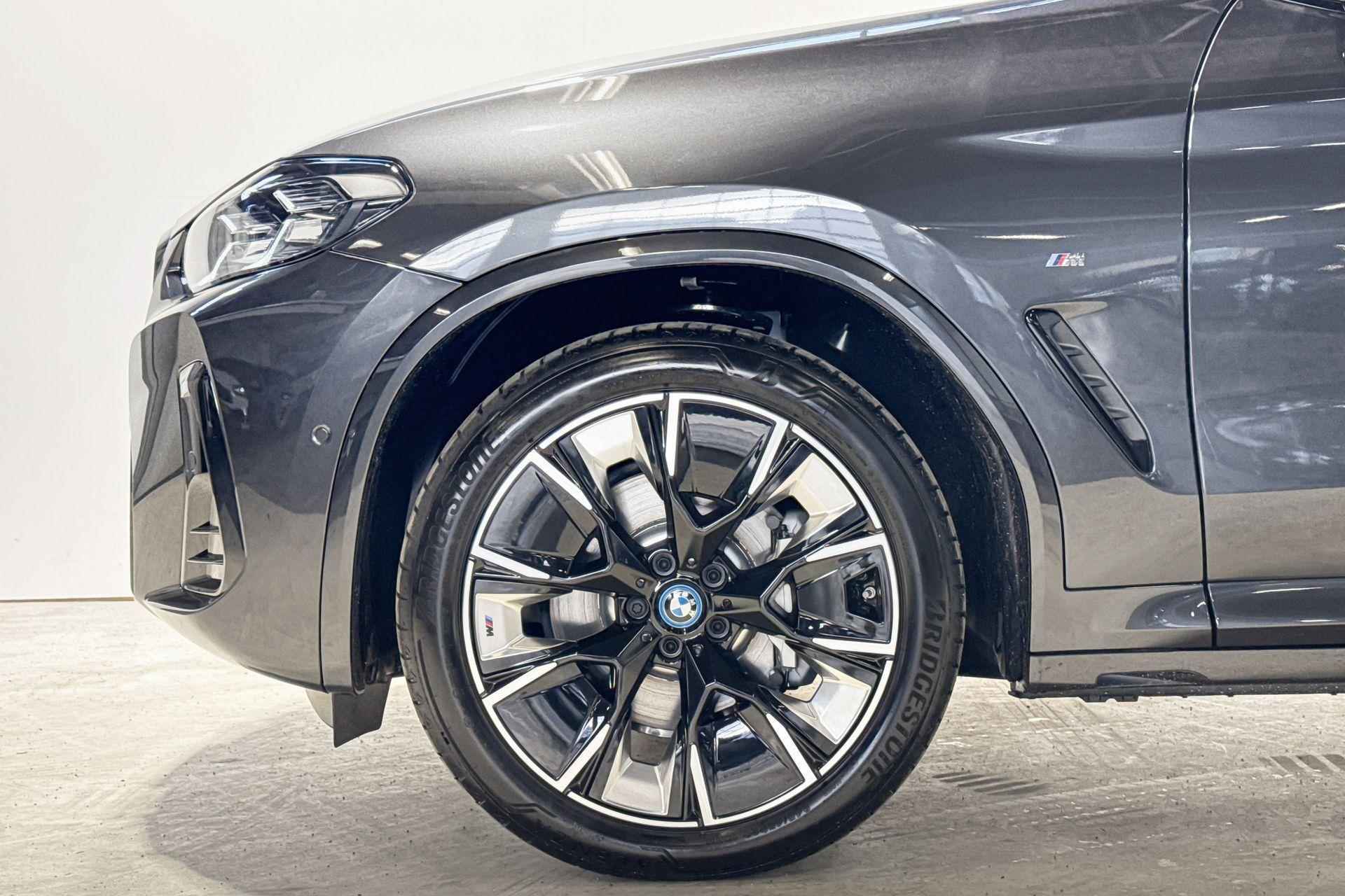 BMW iX3 High Executive Edition Shadow Line - Beschikbaar vanaf: Juni 2025 - 4/26