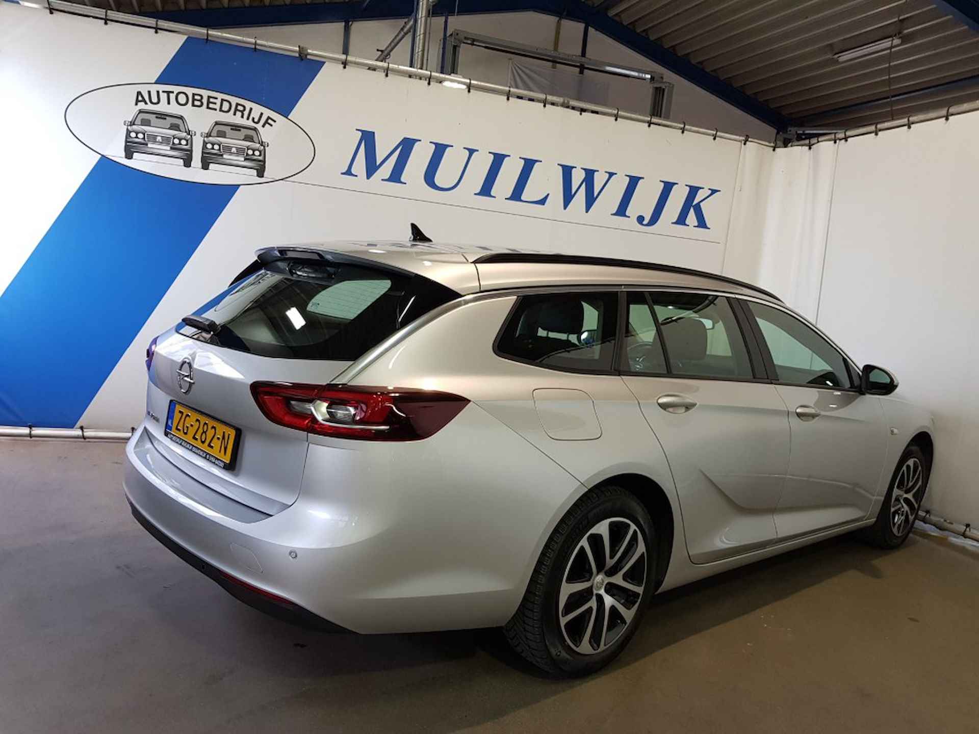 OPEL Insignia Sports Tourer 1.5 Turbo Business+ / Navi / NL Auto - 10/40